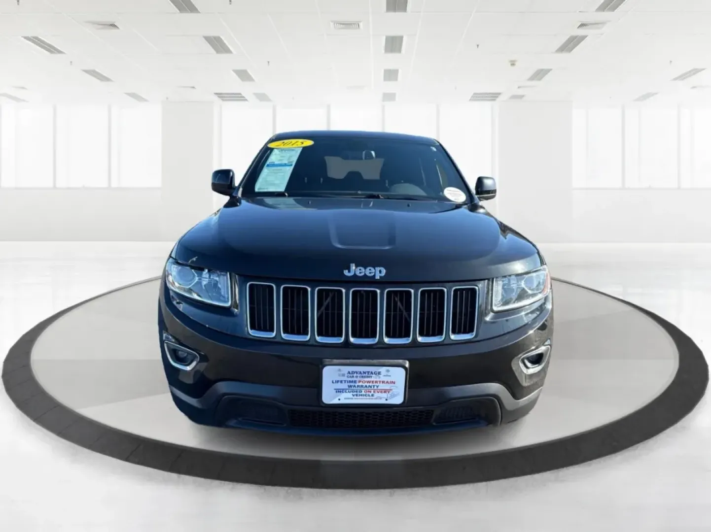 2015 Jeep Grand Cherokee Laredo (1C4RJFAG0FC) with an 3.6L V-6 DOHC engine, located at 8750 N County Rd 25A, Piqua, OH, 45356, (937) 908-9800, 40.164391, -84.232513 - **Get Ready for Adventure with the 2015 Jeep Grand Cherokee Laredo at Advantage Car and Credit Piqua, OH!**<br /> <br /> Are you looking for the perfect vehicle to accommodate your adventurous lifestyle or growing family? Look no further than this stunning 2015 Jeep Grand Cherokee Laredo, available - Photo#7