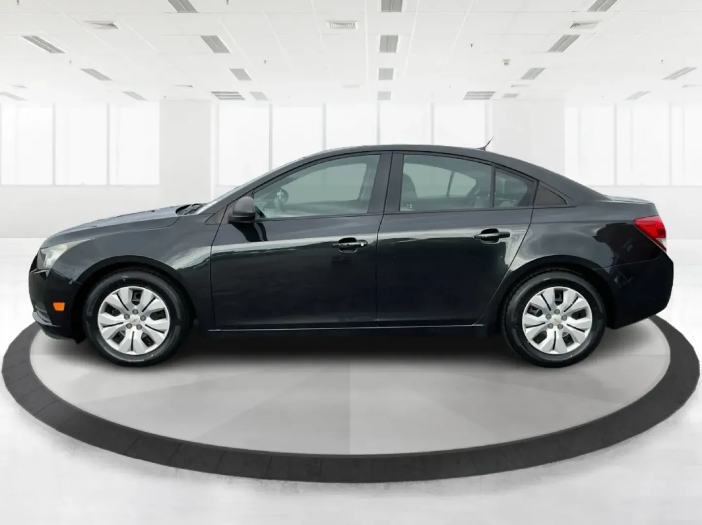 2013 Chevrolet Cruze LS Auto (1G1PA5SH7D7) with an ECOTEC 1.8L I-4 DOHC engine, located at 1951 S Dayton Lakeview Rd., New Carlisle, OH, 45344, (937) 908-9800, 39.890999, -84.050255 - Experience the freedom of the open road with the 2013 Chevrolet Cruze LS Auto, a sedan designed for both comfort and style. Whether you're commuting to work, taking your family on weekend adventures, or navigating the streets of New Carlisle, OH, this vehicle is the perfect companion. At Advantage C - Photo#5
