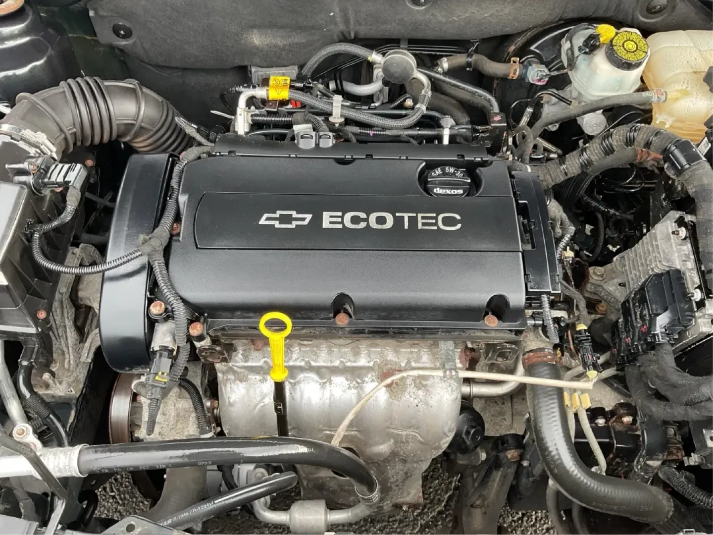 2013 Chevrolet Cruze LS Auto (1G1PA5SH7D7) with an ECOTEC 1.8L I-4 DOHC engine, located at 1951 S Dayton Lakeview Rd., New Carlisle, OH, 45344, (937) 908-9800, 39.890999, -84.050255 - Experience the freedom of the open road with the 2013 Chevrolet Cruze LS Auto, a sedan designed for both comfort and style. Whether you're commuting to work, taking your family on weekend adventures, or navigating the streets of New Carlisle, OH, this vehicle is the perfect companion. At Advantage C - Photo#11