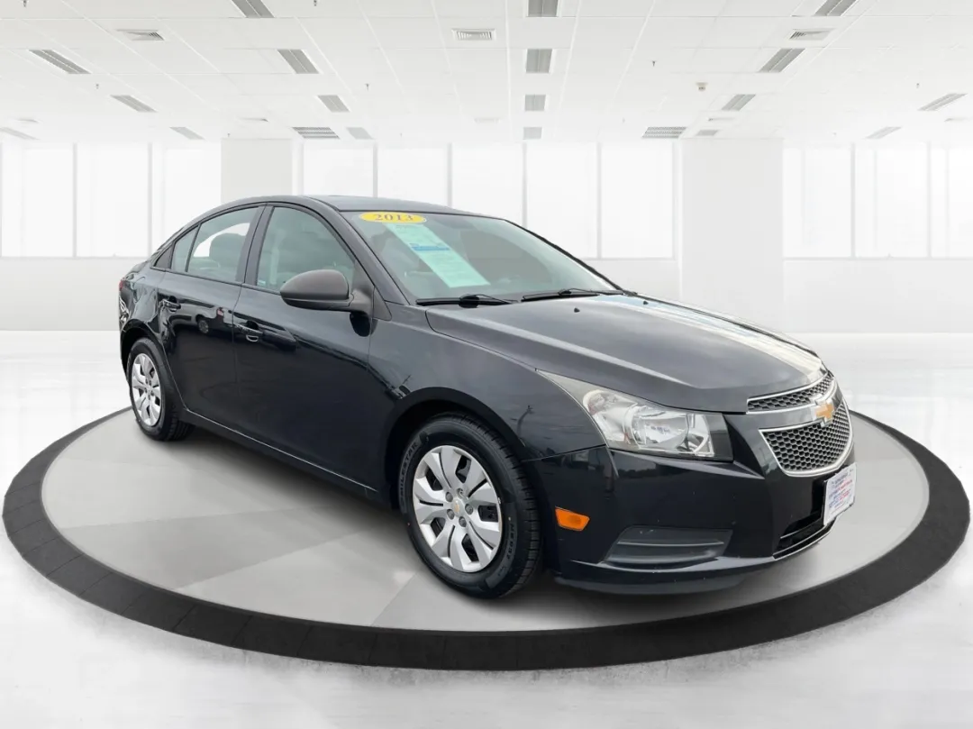 photo of 2013 Chevrolet Cruze LS Auto
