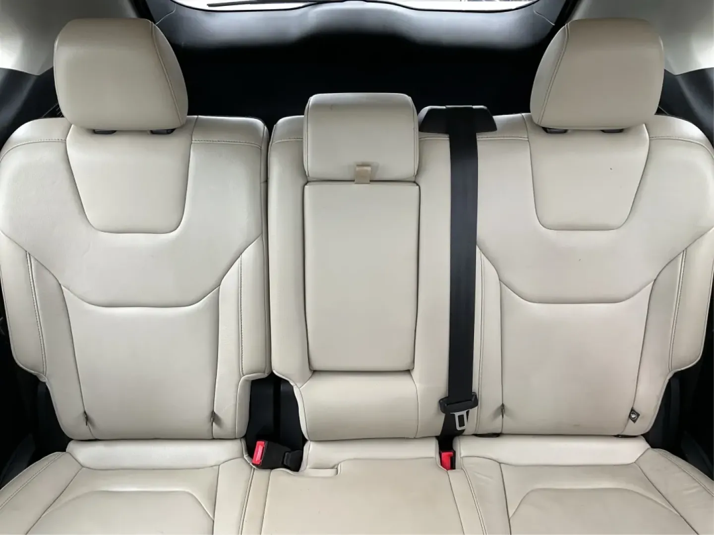 2015 Ford Edge Titanium (2FMTK3K94FB) with an Other engine, located at 401 Woodman Dr, Riverside, OH, 45431, (937) 908-9800, 39.760899, -84.123421 - Step into a world of adventure and comfort with the 2015 Ford Edge Titanium, an SUV designed for those who seek a perfect blend of style and functionality. Whether you are a growing family looking for spaciousness, a commuter needing reliability, or a weekend warrior ready for your next escape, this - Photo#14