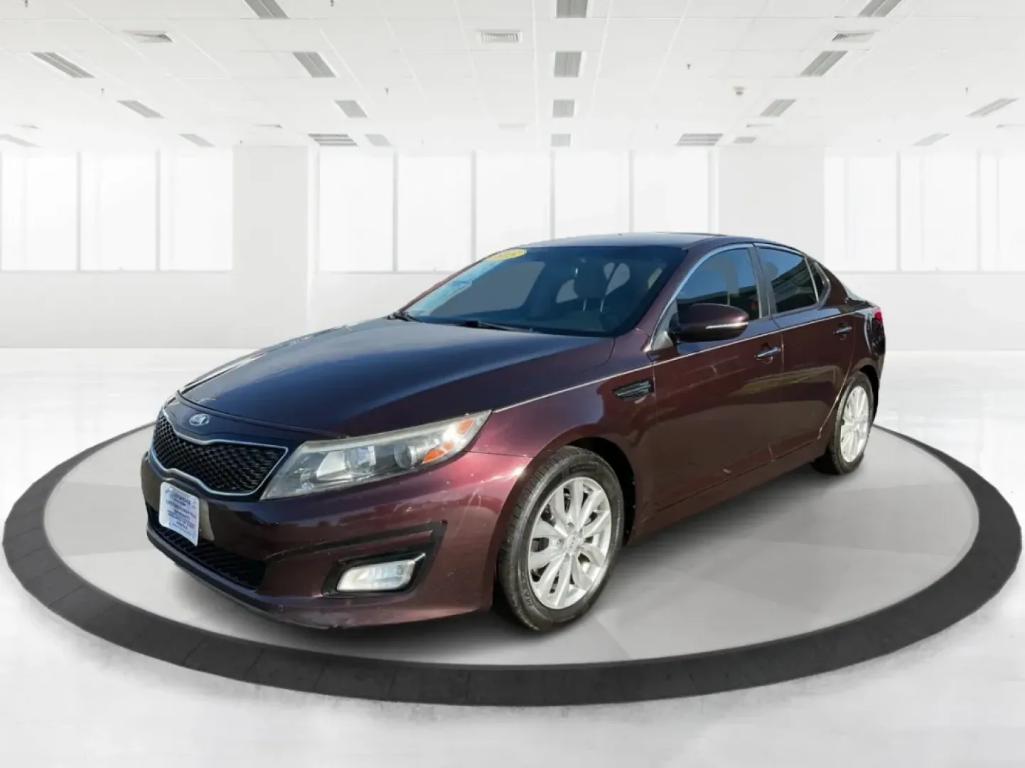 2015 Kia Optima LX (5XXGM4A72FG) with an Theta II 2.4L I-4 gasoline direct injection engine, located at 1184 Kauffman Ave, Fairborn, OH, 45324, (937) 908-9800, 39.807072, -84.030914 - **Discover the Perfect Blend of Comfort and Reliability with This 2015 Kia Optima LX Ideal for Your Daily Commute or Family Road Trips!**<br /> <br /> Are you ready to elevate your driving experience? The 2015 Kia Optima LX, available at Advantage Car and Credit in Fairborn, OH, is the answer to yo - Photo#8