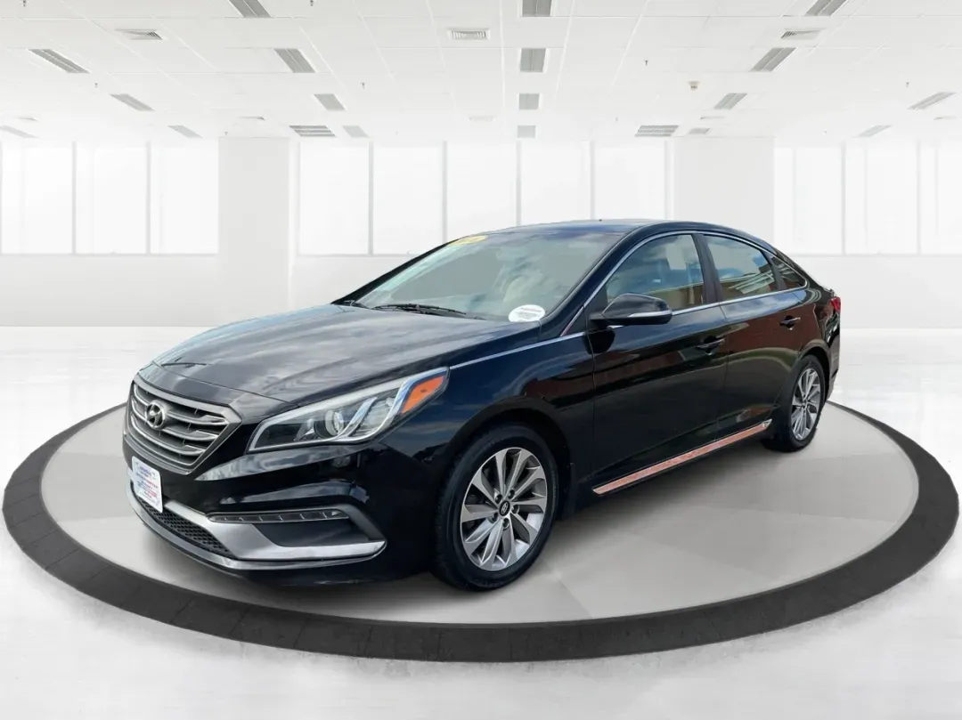 2016 Hyundai Sonata Sport (5NPE34AF2GH) with an 2.4L L4 DOHC 16V engine, 6-Speed Automatic transmission, located at 401 Woodman Dr, Riverside, OH, 45431, (937) 908-9800, 39.760899, -84.123421 - 2016 Hyundai Sonata Sport - Photo#8