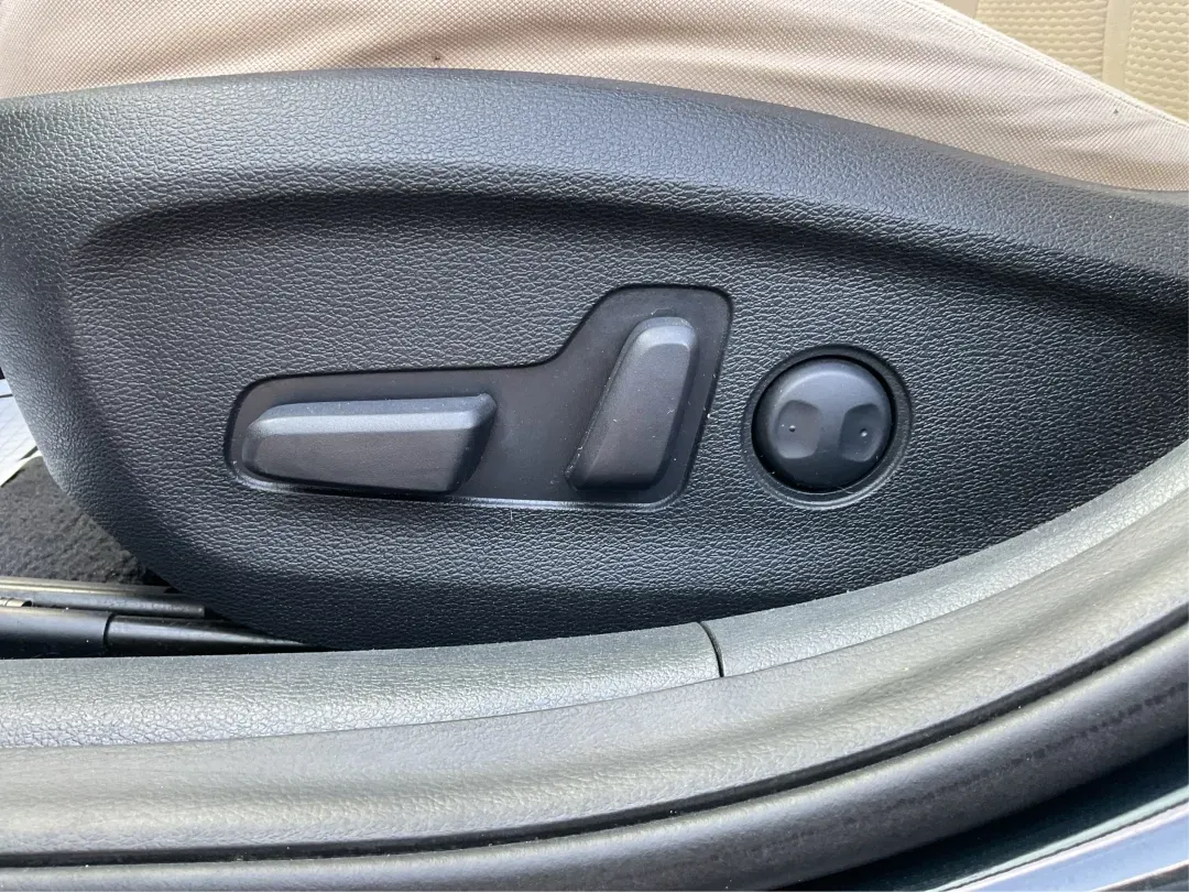 2016 Hyundai Sonata Sport (5NPE34AF2GH) with an 2.4L L4 DOHC 16V engine, 6-Speed Automatic transmission, located at 401 Woodman Dr, Riverside, OH, 45431, (937) 908-9800, 39.760899, -84.123421 - 2016 Hyundai Sonata Sport - Photo#17