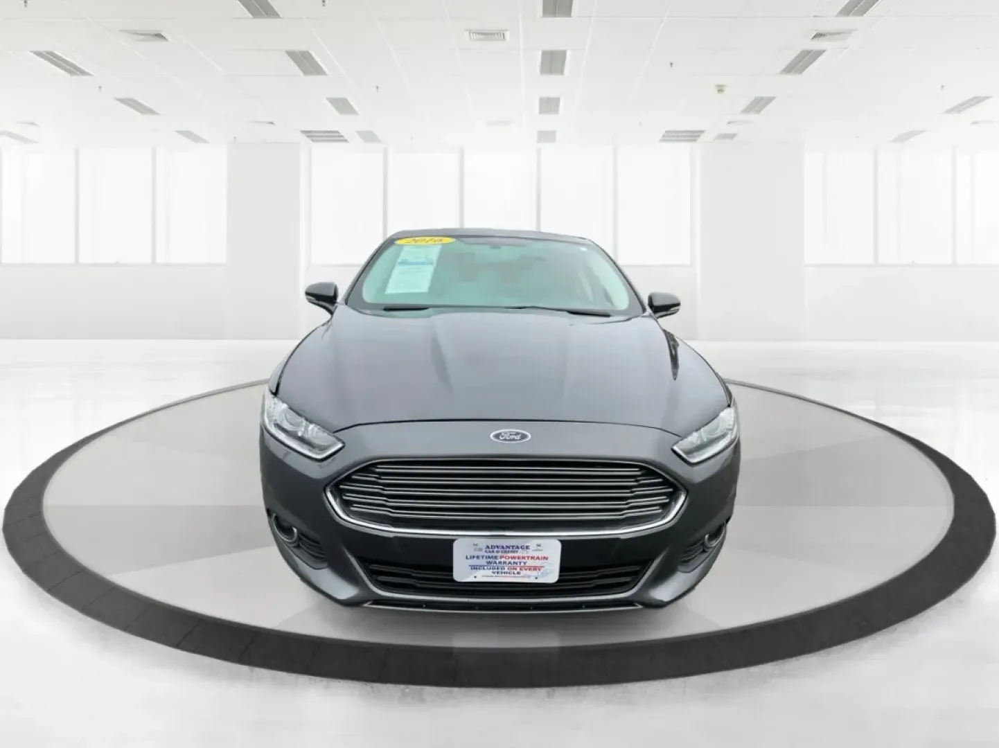 2016 Ford Fusion SE (3FA6P0HD1GR) with an Other engine, located at 1230 East Main St, Xenia, OH, 45385, (937) 908-9800, 39.688026, -83.910172 - **Experience Style and Comfort with the 2016 Ford Fusion SE at Advantage Car and Credit in Fairborn, OH!**<br /> <br /> Are you looking for a versatile sedan that fits seamlessly into your busy lifestyle? Whether you're a commuter tackling daily traffic, a growing family seeking comfort on the road, - Photo#7