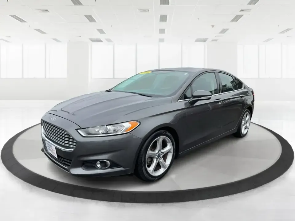 2016 Ford Fusion SE (3FA6P0HD1GR) with an 1.5L L4 DOHC 16V engine, 6-Speed Automatic transmission, located at 1099 N County Rd 25A , Troy, OH, 45373, (937) 908-9800, 40.057079, -84.212883 - **Experience Style and Comfort with the 2016 Ford Fusion SE at Advantage Car and Credit in Fairborn, OH!**<br /> <br /> Are you looking for a versatile sedan that fits seamlessly into your busy lifestyle? Whether you're a commuter tackling daily traffic, a growing family seeking comfort on the road, - Photo#8