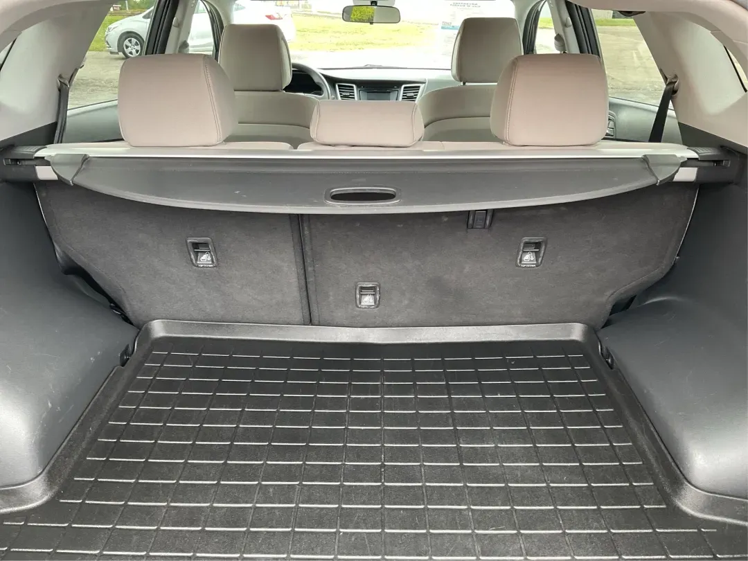 2016 Hyundai Tucson SE (KM8J3CA43GU) with an Nu 2L I-4 gasoline direct injection engine, located at 1230 East Main St, Xenia, OH, 45385, (937) 908-9800, 39.688026, -83.910172 - 2016 Hyundai Tucson SE - Photo#12