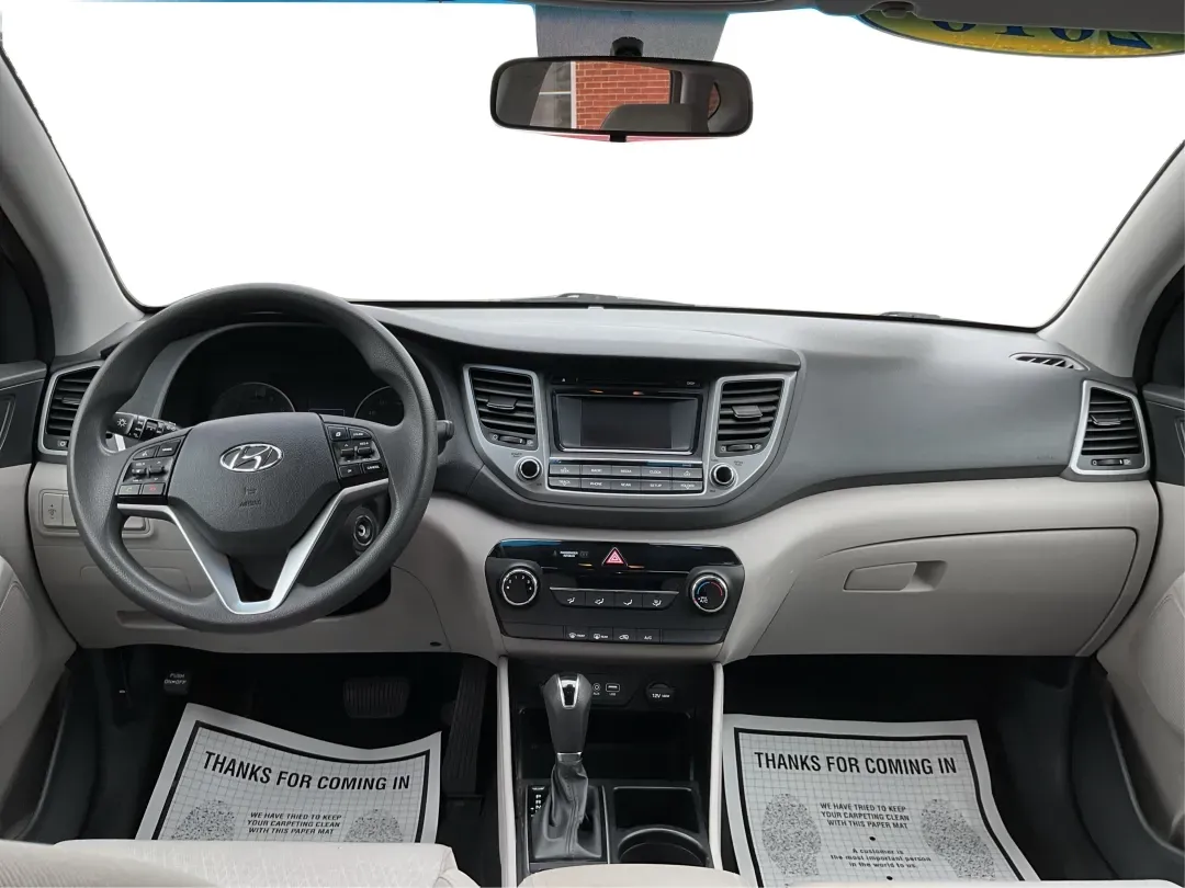 2016 Hyundai Tucson SE (KM8J3CA43GU) with an Nu 2L I-4 gasoline direct injection engine, located at 1230 East Main St, Xenia, OH, 45385, (937) 908-9800, 39.688026, -83.910172 - 2016 Hyundai Tucson SE - Photo#20