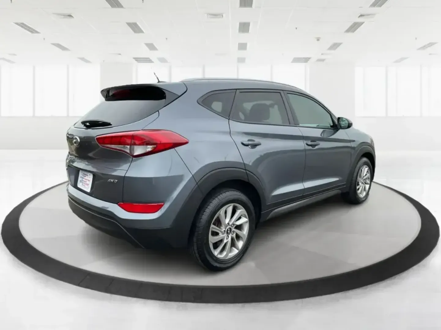 2016 Hyundai Tucson SE (KM8J3CA43GU) with an Nu 2L I-4 gasoline direct injection engine, 6A transmission, located at 1099 N County Rd 25A , Troy, OH, 45373, (937) 908-9800, 40.057079, -84.212883 - **Elevate Your Daily Drive with the 2016 Hyundai Tucson SE Perfect for Your Active Lifestyle!**<br /> <br /> Are you in search of a reliable vehicle that fits your busy lifestyle? The 2016 Hyundai Tucson SE, available now at Advantage Car and Credit in Piqua, OH, is the ultimate SUV for those on th - Photo#2