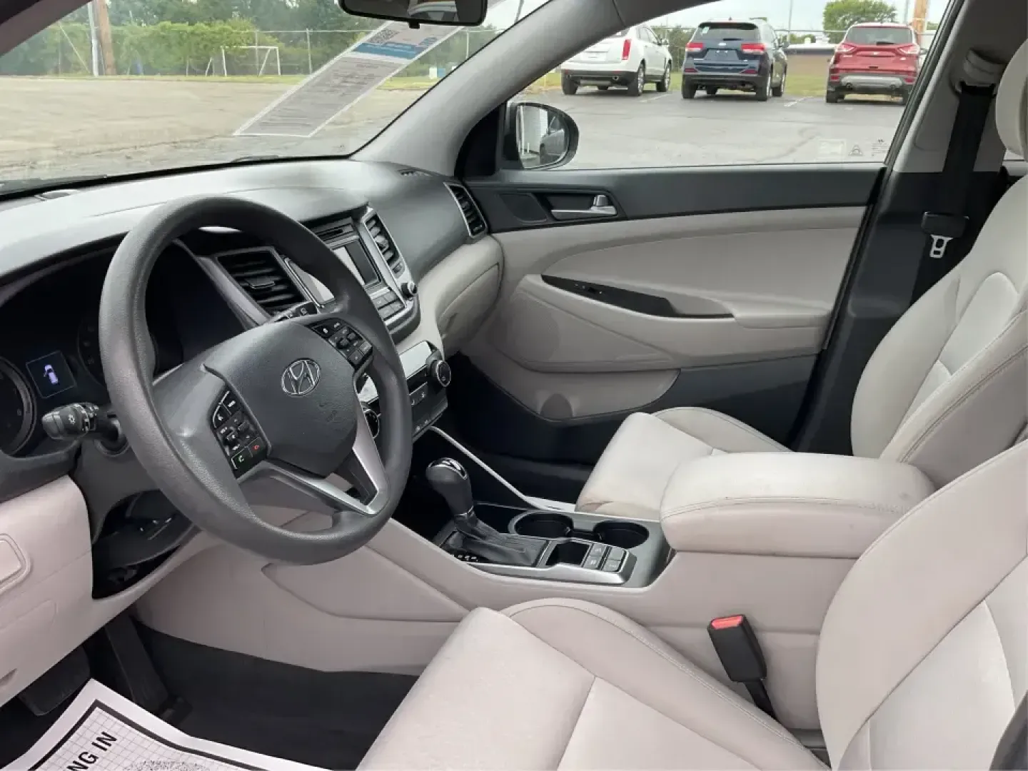 2016 Hyundai Tucson SE (KM8J3CA43GU) with an Nu 2L I-4 gasoline direct injection engine, 6A transmission, located at 1099 N County Rd 25A , Troy, OH, 45373, (937) 908-9800, 40.057079, -84.212883 - **Elevate Your Daily Drive with the 2016 Hyundai Tucson SE Perfect for Your Active Lifestyle!**<br /> <br /> Are you in search of a reliable vehicle that fits your busy lifestyle? The 2016 Hyundai Tucson SE, available now at Advantage Car and Credit in Piqua, OH, is the ultimate SUV for those on th - Photo#9