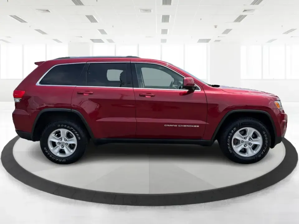 2015 Jeep Grand Cherokee Laredo (1C4RJFAG3FC) with an 3.6L V6 engine, 8-speed automatic transmission, located at 401 Woodman Dr, Riverside, OH, 45431, (937) 908-9800, 39.760899, -84.123421 - Picture the next Ohio weekend: you load up the family, point the hood toward the bike paths around Eastwood MetroPark, and let a confident 4WD SUV handle whatever the forecast throws at I-70, Route 35, or the back roads near Wright-Patterson Air Force Base. This 2015 Jeep Grand Cherokee Laredo in De- Photo#1