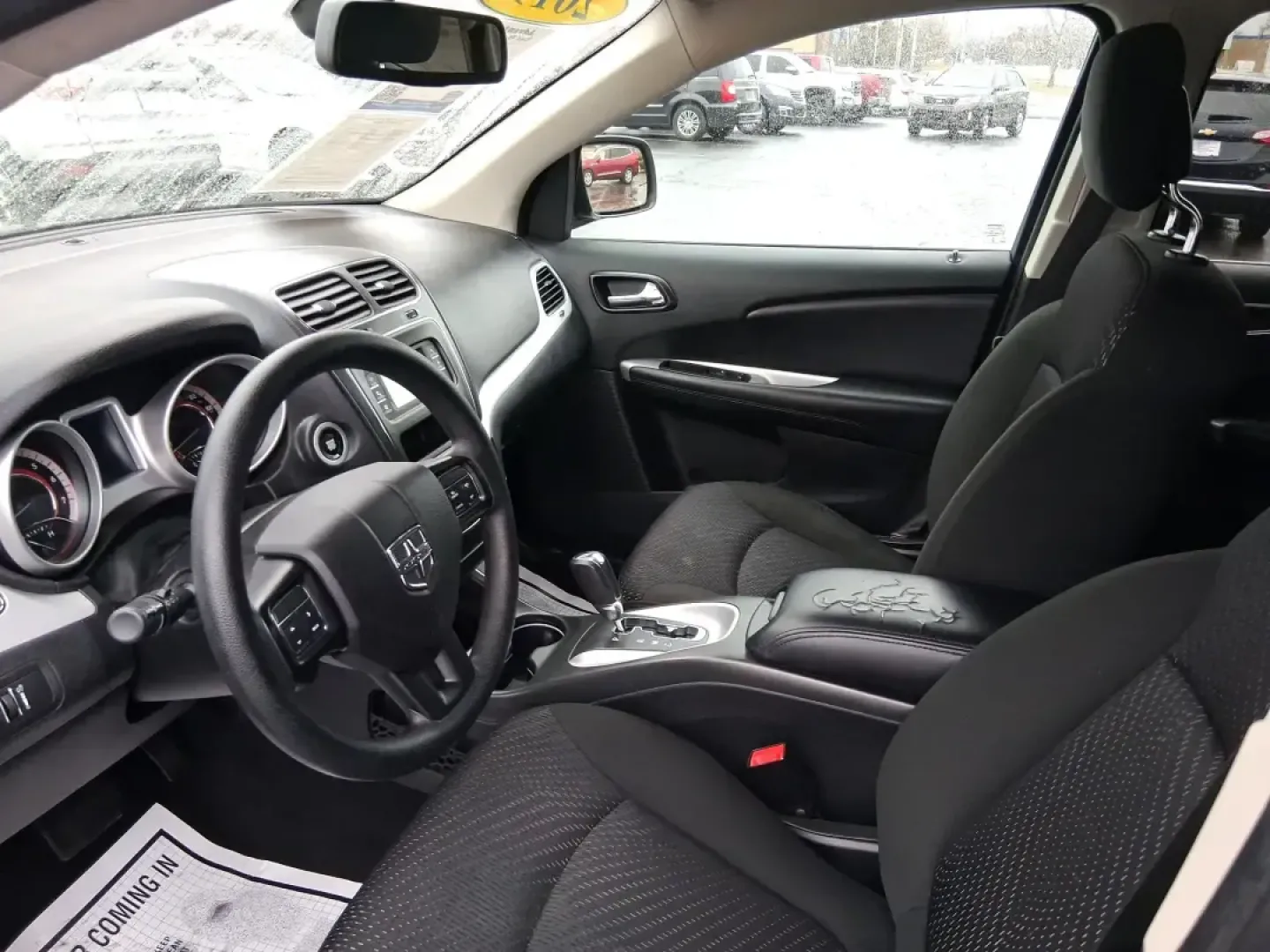 2019 Dodge Journey SE (3C4PDCBB0KT) with an 2.4L L6 DOHC 16V engine, 4A transmission, located at 1230 East Main St, Xenia, OH, 45385, (937) 908-9800, 39.688026, -83.910172 - ### Discover Your Next Adventure with the 2019 Dodge Journey SE Perfect for Growing Families!<br /> <br /> Are you looking for a reliable and spacious SUV that can accommodate your family's needs and adventures? Look no further than this 2019 Dodge Journey SE, now available at Advantage Car and Cre - Photo#9