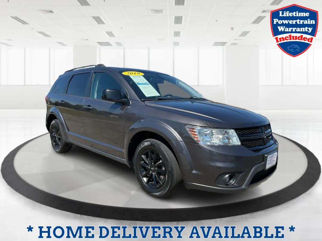 photo of 2019 Dodge Journey SE