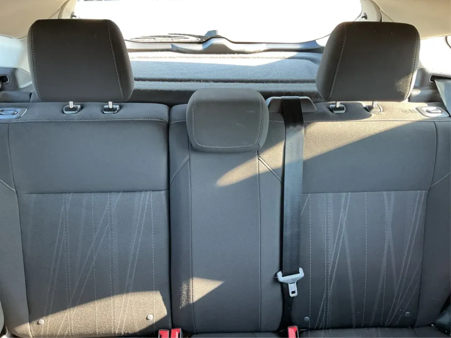 2018 Ford Focus SE (1FADP3K23JL) with an 2L I-4 gasoline direct injection engine, located at 1099 N County Rd 25A , Troy, OH, 45373, (937) 908-9800, 40.057079, -84.212883 - ### Discover Adventure and Comfort with the 2018 Ford Focus SE at Advantage Car and Credit!<br /> <br /> Are you in search of a reliable, stylish vehicle that perfectly complements your active lifestyle? Look no further! The 2018 Ford Focus SE Hatchback is designed for those who appreciate both func - Photo#14