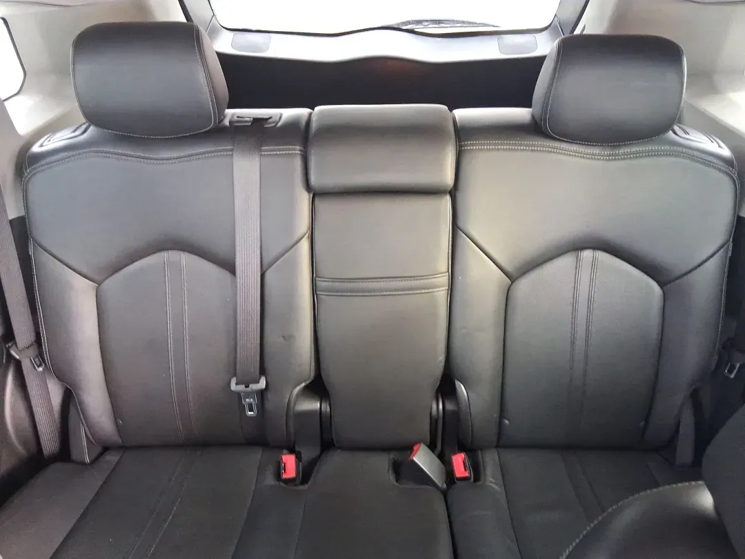 2014 Cadillac SRX Performance Collection (3GYFNCE38ES) with an 3.6L V-6 gasoline direct injection engine, 6-Speed Automatic transmission, located at 1184 Kauffman Ave, Fairborn, OH, 45324, (937) 908-9800, 39.807072, -84.030914 - **Experience Luxury and Versatility with the 2014 Cadillac SRX Performance Collection at Advantage Car and Credit - Riverside!**<br /> <br /> Are you in search of a vehicle that accommodates both your daily commutes and weekend adventures while ensuring you travel in style? Look no further than the - Photo#14