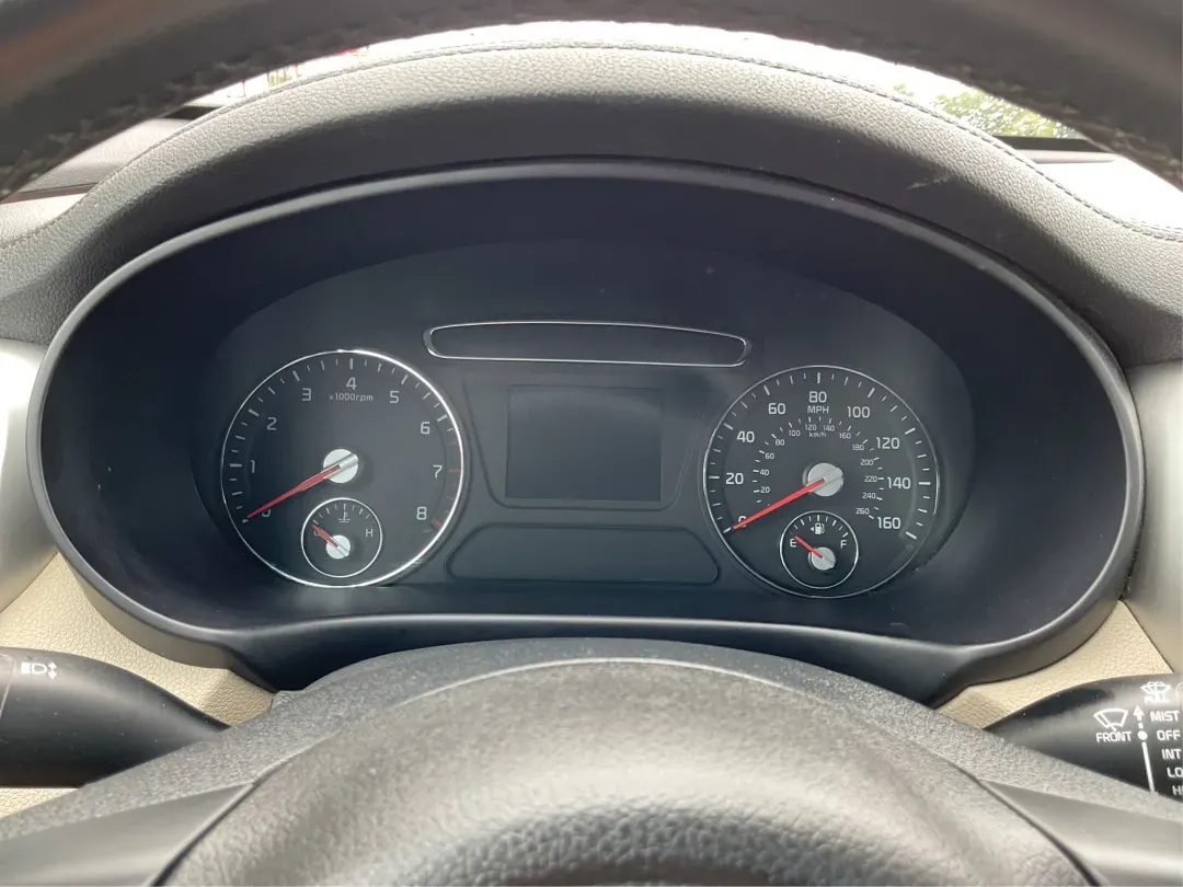 2018 Kia Sorento 2.4L LX (5XYPGDA30JG) with an 2.4L I-4 gasoline direct injection engine, located at 1230 East Main St, Xenia, OH, 45385, (937) 908-9800, 39.688026, -83.910172 - **Explore the Open Road in Style with the 2018 Kia Sorento - Perfect for Every Family Adventure!**<br /> <br /> Are you ready for your next family road trip or weekend getaway? The 2018 Kia Sorento is the SUV that will elevate your lifestyle and ensure every journey is memorable. With its spacious i - Photo#15