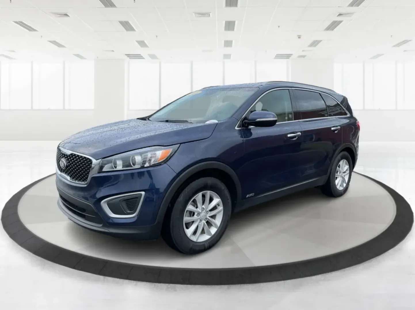 2018 Kia Sorento 2.4L LX (5XYPGDA30JG) with an 2.4L I-4 gasoline direct injection engine, located at 1099 N County Rd 25A , Troy, OH, 45373, (937) 908-9800, 40.057079, -84.212883 - **Explore the Open Road in Style with the 2018 Kia Sorento - Perfect for Every Family Adventure!**<br /> <br /> Are you ready for your next family road trip or weekend getaway? The 2018 Kia Sorento is the SUV that will elevate your lifestyle and ensure every journey is memorable. With its spacious i - Photo#8