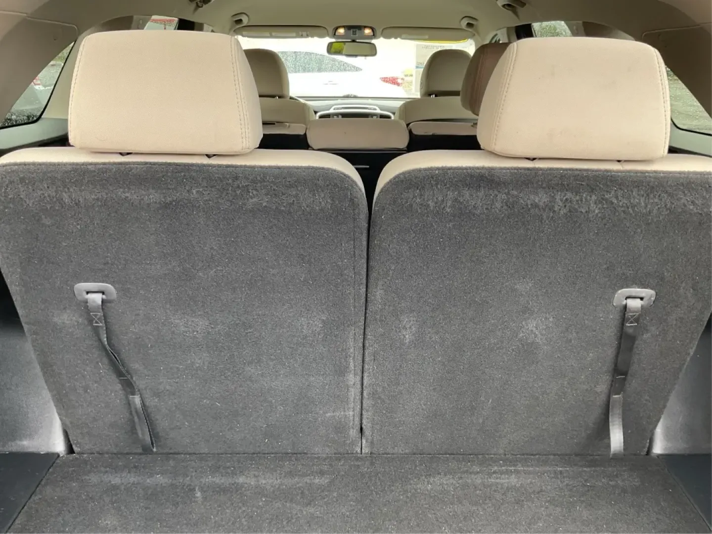 2018 Kia Sorento 2.4L LX (5XYPGDA30JG) with an 2.4L I-4 gasoline direct injection engine, located at 1099 N County Rd 25A , Troy, OH, 45373, (937) 908-9800, 40.057079, -84.212883 - **Explore the Open Road in Style with the 2018 Kia Sorento - Perfect for Every Family Adventure!**<br /> <br /> Are you ready for your next family road trip or weekend getaway? The 2018 Kia Sorento is the SUV that will elevate your lifestyle and ensure every journey is memorable. With its spacious i - Photo#12