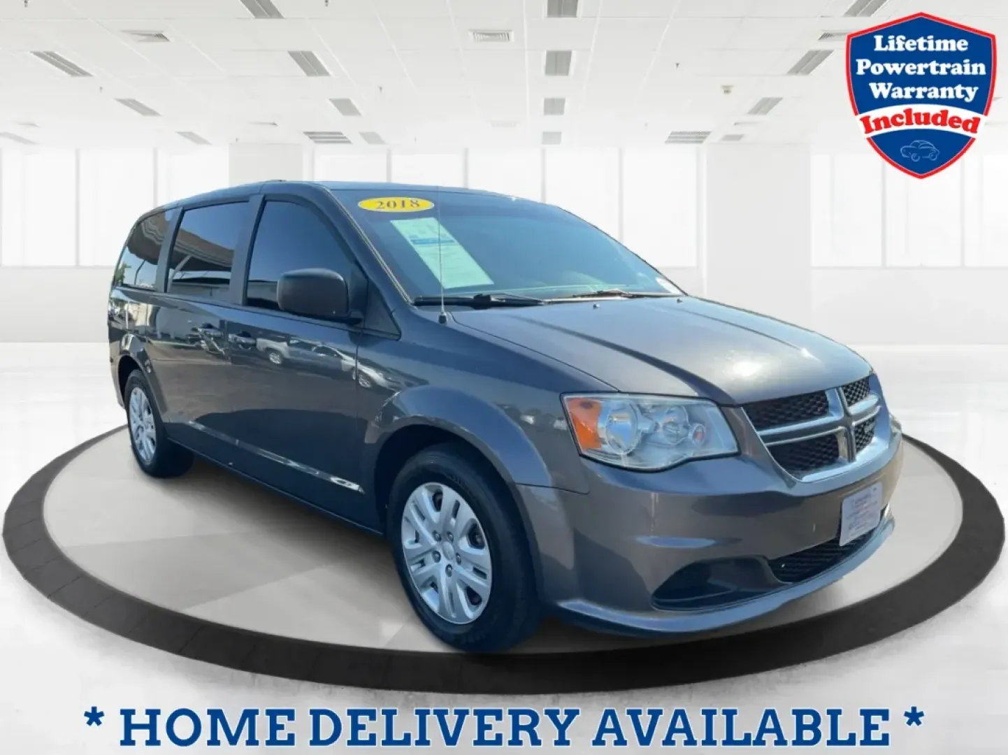 2018 Dodge Grand Caravan SE (2C4RDGBG5JR) with an Pentastar 3.6L V-6 DOHC engine, located at 880 E. National Road, Vandalia, OH, 45377, (937) 908-9800, 39.891918, -84.183594 - **Explore the Open Road in Style with the 2018 Dodge Grand Caravan Perfect for Families on the Go!**<br /> <br /> Are you searching for a reliable vehicle that caters to your family's needs while offering comfort and versatility? Look no further than the 2018 Dodge Grand Caravan SE, available now a - Photo#0