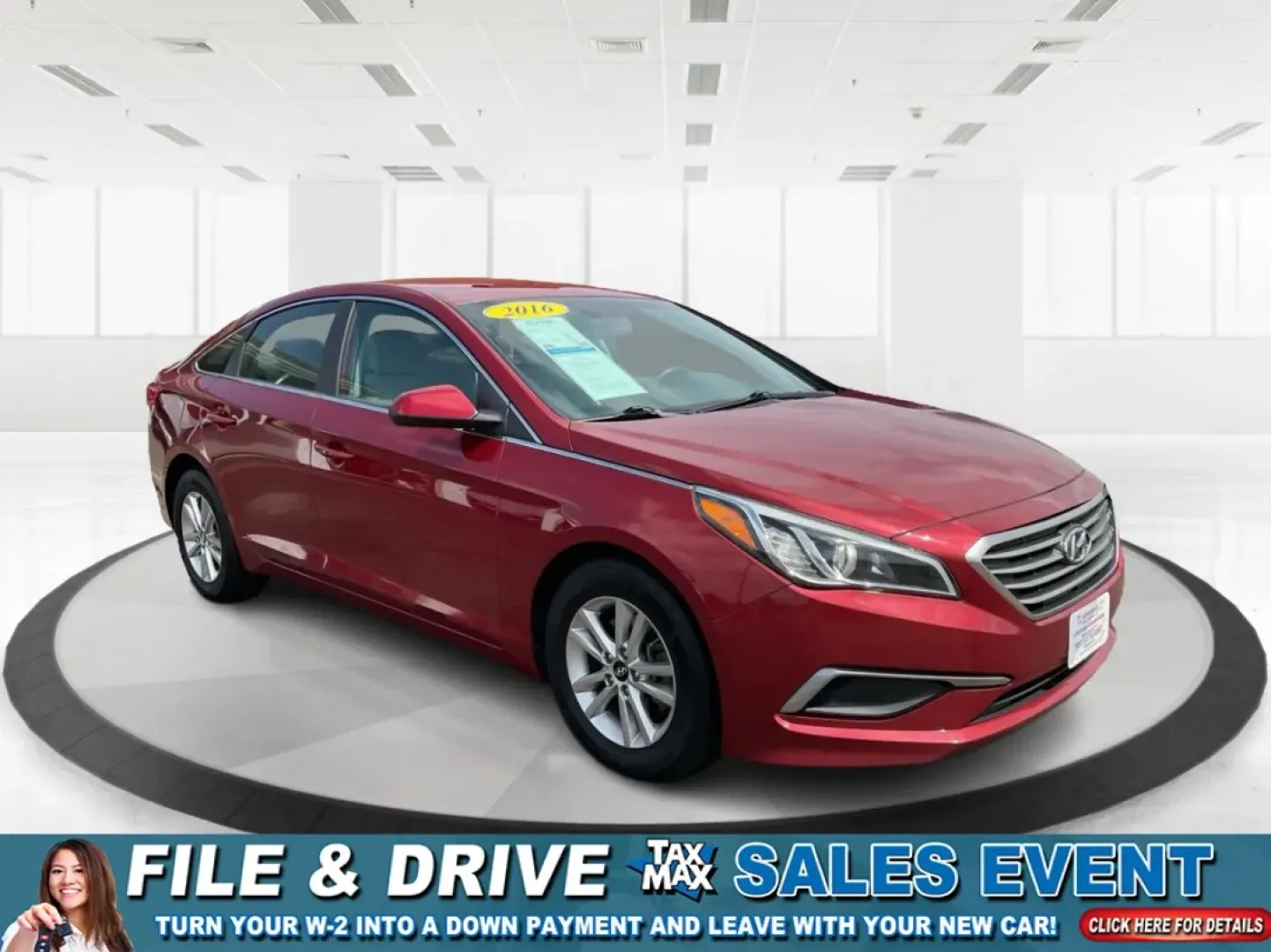 2016 Hyundai Sonata SE (5NPE24AF3GH) with an 2.4L I-4 gasoline direct injection engine, 7A transmission, located at 1099 N County Rd 25A , Troy, OH, 45373, (937) 908-9800, 40.057079, -84.212883 - **Discover Your Ideal Family Sedan: 2016 Hyundai Sonata SE at Advantage Car and Credit - Moraine**<br /> <br /> Are you in search of a dependable vehicle that perfectly fits your family's lifestyle or makes your daily commute a breeze? Look no further! Presenting the 2016 Hyundai Sonata SE, a stylis - Photo#0