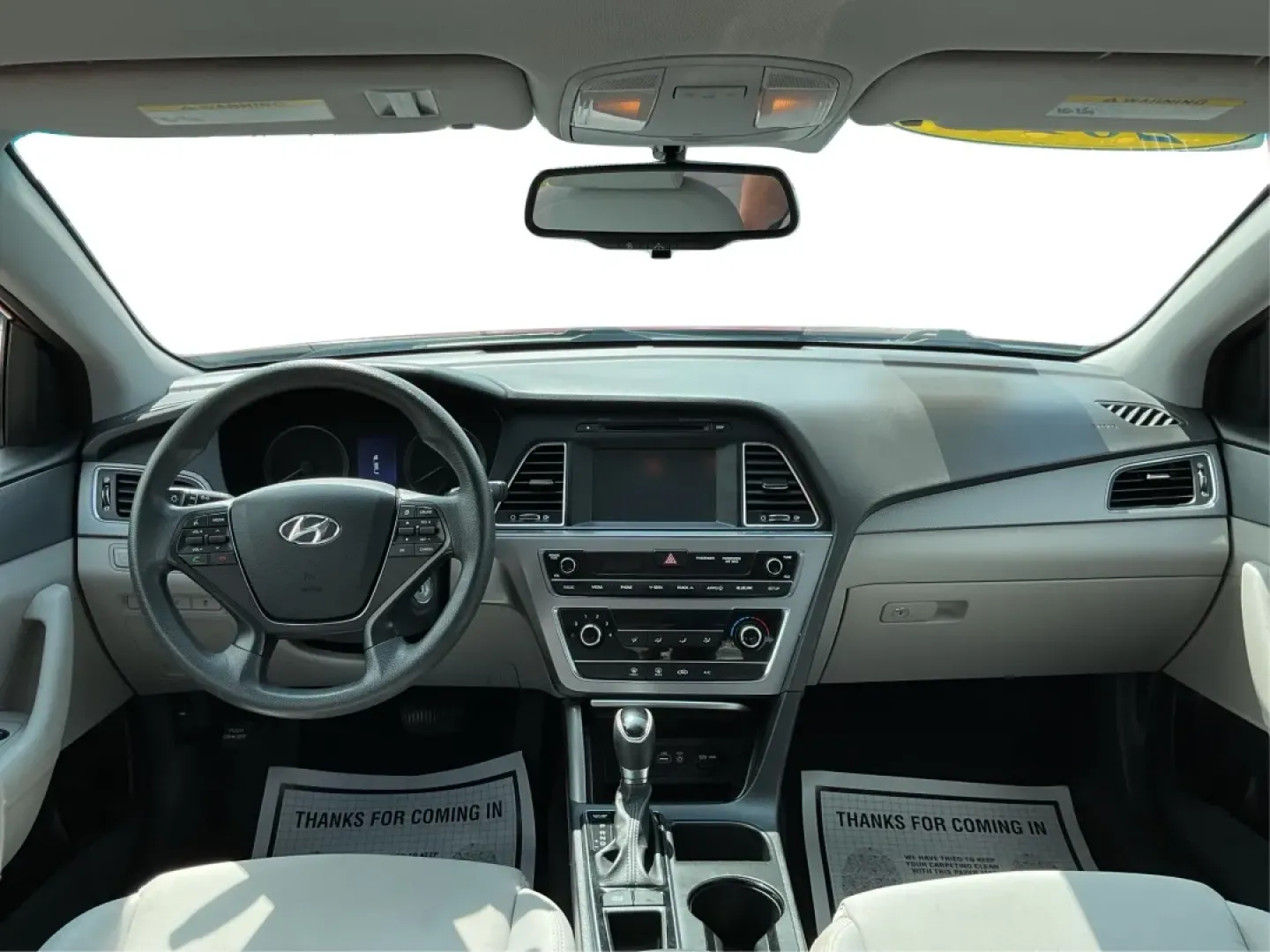 2016 Hyundai Sonata SE (5NPE24AF3GH) with an 2.4L I-4 gasoline direct injection engine, 7A transmission, located at 1099 N County Rd 25A , Troy, OH, 45373, (937) 908-9800, 40.057079, -84.212883 - **Discover Your Ideal Family Sedan: 2016 Hyundai Sonata SE at Advantage Car and Credit - Moraine**<br /> <br /> Are you in search of a dependable vehicle that perfectly fits your family's lifestyle or makes your daily commute a breeze? Look no further! Presenting the 2016 Hyundai Sonata SE, a stylis - Photo#19