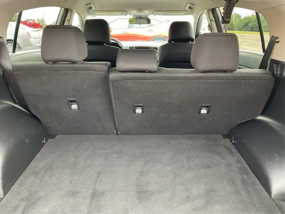 2020 Kia Sportage LX (KNDPMCAC7L7) with an Theta II 2.4L I-4 gasoline direct injection engine, 6A transmission, located at 1184 Kauffman Ave, Fairborn, OH, 45324, (937) 908-9800, 39.807072, -84.030914 - **Adventure Awaits with the 2020 Kia Sportage LX Your Perfect Crossover Companion!**<br /> <br /> Are you ready to elevate your daily commutes or embark on unforgettable road trips with your family? Look no further! At Advantage Car and Credit in Fairborn, OH, we proudly present this stylish 2020 K - Photo#12