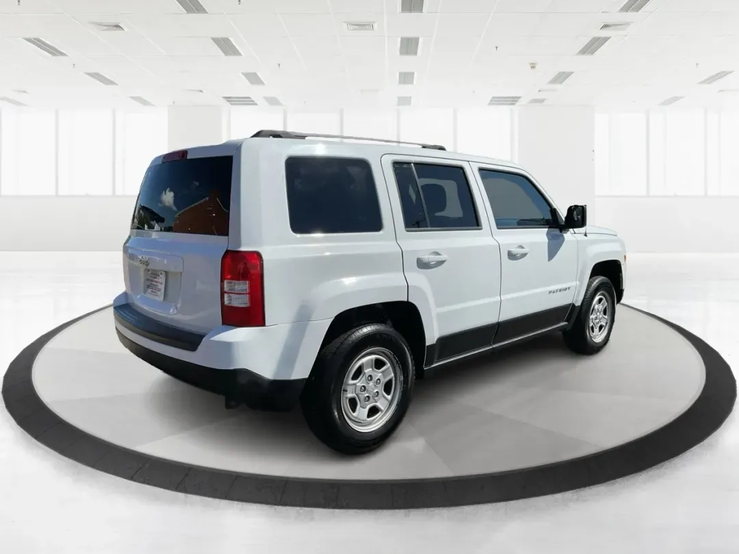 2016 Jeep Patriot Sport (1C4NJPBA0GD) with an Other engine, located at 401 Woodman Dr, Riverside, OH, 45431, (937) 908-9800, 39.760899, -84.123421 - 2016 Jeep Patriot Sport - Photo#2