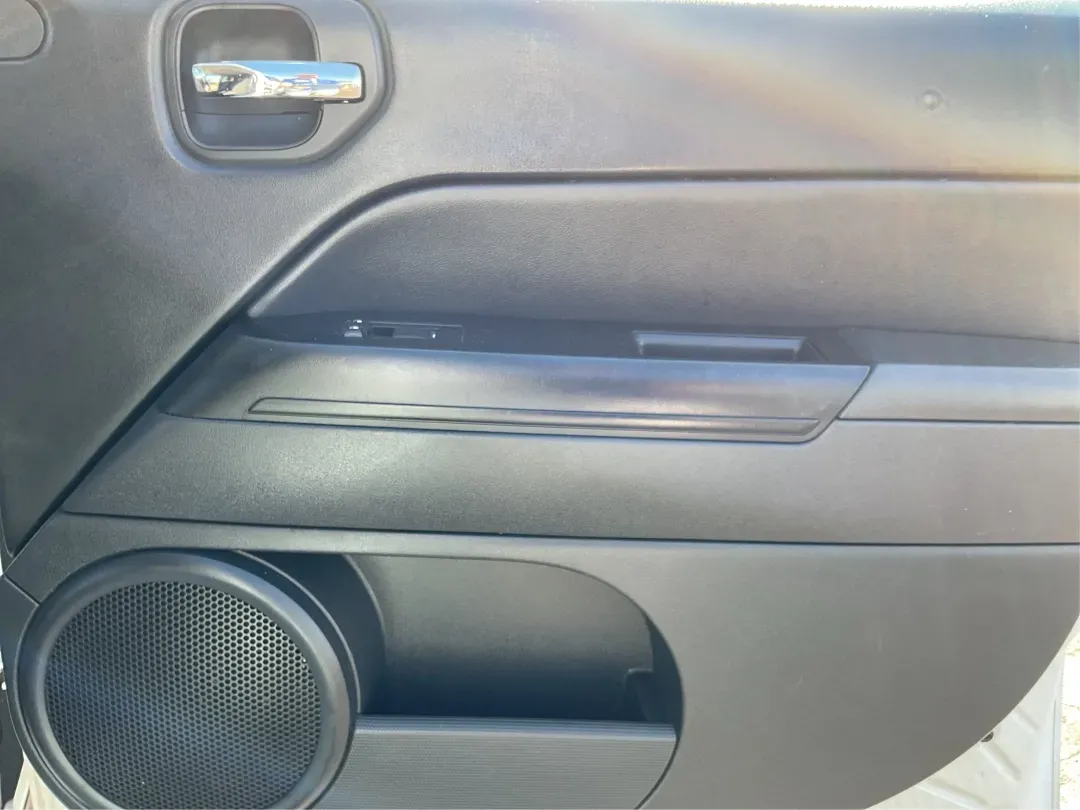 2016 Jeep Patriot Sport (1C4NJPBA0GD) with an 2.0L L4 DOHC 16V engine, Automatic transmission, located at 1230 East Main St, Xenia, OH, 45385, (937) 908-9800, 39.688026, -83.910172 - **Unleash Your Adventurous Spirit with This 2016 Jeep Patriot Sport!**<br /> <br /> Are you looking for the perfect vehicle to elevate your weekend adventures or a reliable daily commuter? Look no further than this **2016 Jeep Patriot Sport**, now available at **Advantage Car and Credit - Xenia**. N - Photo#18