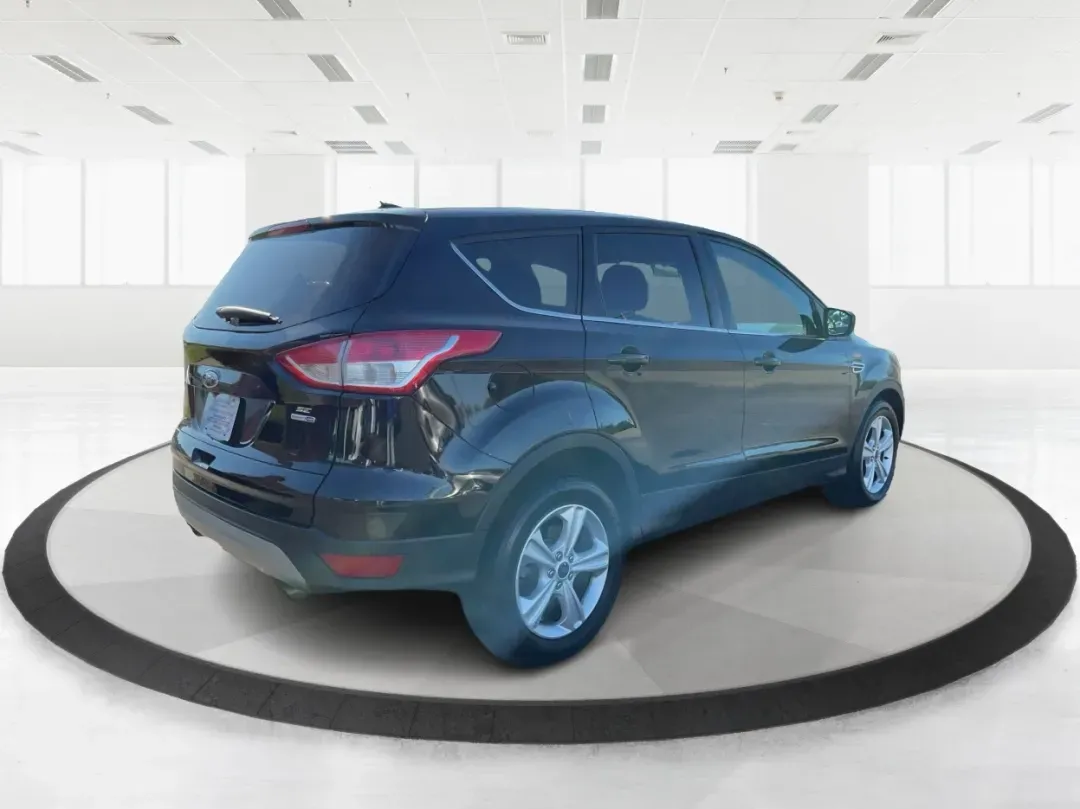 2016 Ford Escape SE (1FMCU9G92GU) with an Other engine, located at 1230 East Main St, Xenia, OH, 45385, (937) 908-9800, 39.688026, -83.910172 - 2016 Ford Escape SE - Photo#2