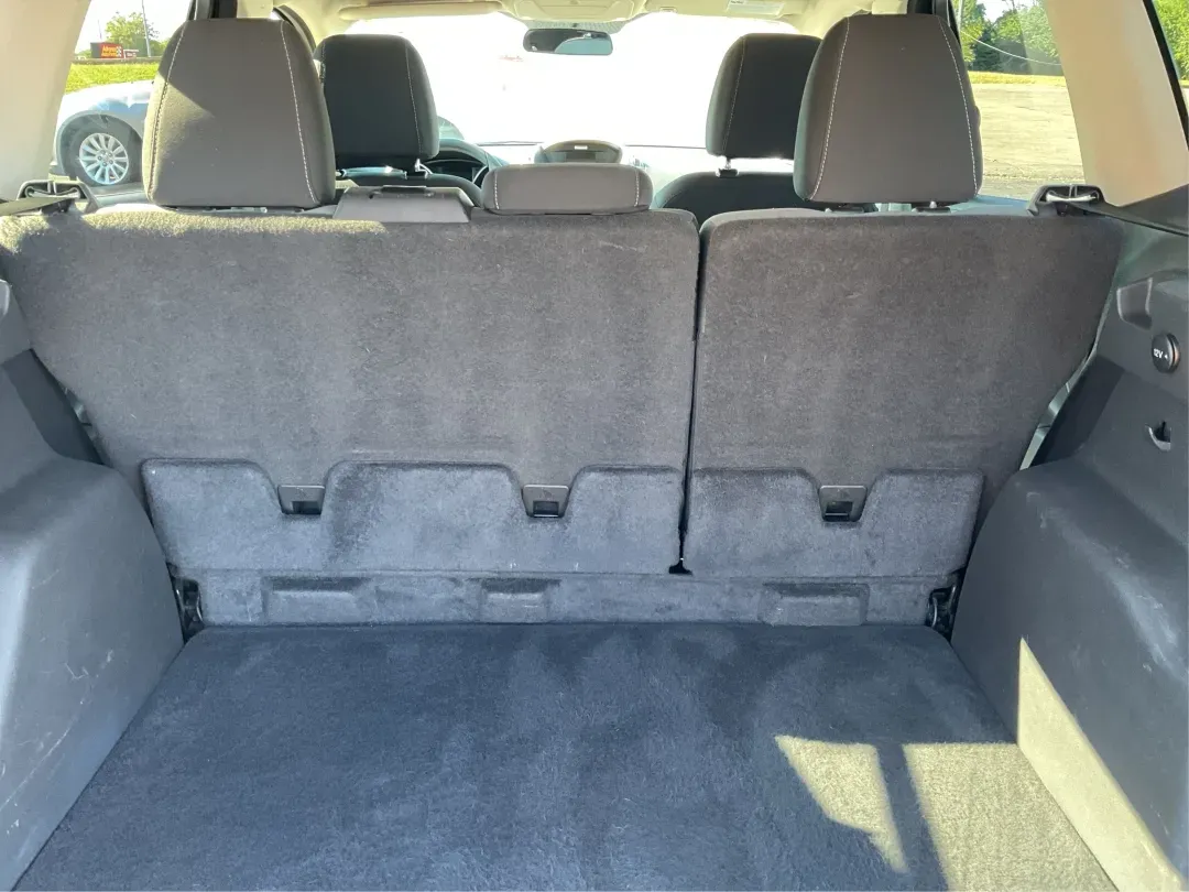 2016 Ford Escape SE (1FMCU9G92GU) with an Other engine, located at 1230 East Main St, Xenia, OH, 45385, (937) 908-9800, 39.688026, -83.910172 - 2016 Ford Escape SE - Photo#12