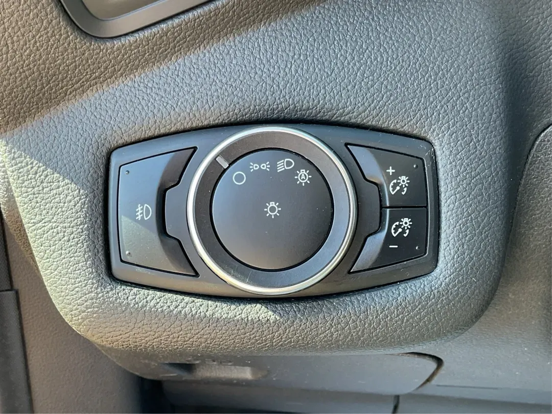 2016 Ford Escape SE (1FMCU9G92GU) with an Other engine, located at 1230 East Main St, Xenia, OH, 45385, (937) 908-9800, 39.688026, -83.910172 - 2016 Ford Escape SE - Photo#17