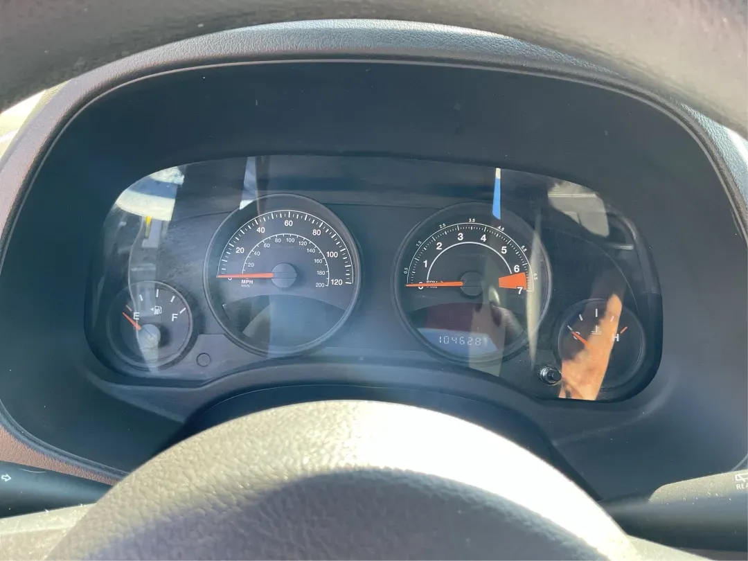 2015 Jeep Compass Altitude Edition (1C4NJCBA6FD) with an 2L I-4 DOHC engine, Continuously Variable Transmission (CVT) transmission, located at 880 E. National Road, Vandalia, OH, 45377, (937) 908-9800, 39.891918, -84.183594 - **Adventure Awaits in the 2015 Jeep Compass Altitude Edition at Advantage Car and Credit - Fairborn!**<br /> <br /> Are you ready for your next adventure? The 2015 Jeep Compass Altitude Edition is your perfect companion for weekend getaways, family road trips, or even your daily commute! This versat - Photo#15