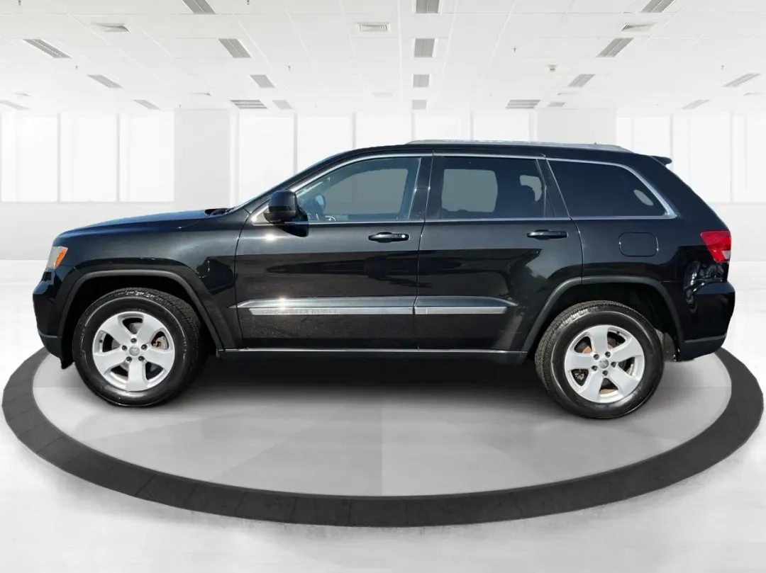 2012 Jeep Grand Cherokee Laredo (1C4RJFAG8CC) with an Other engine, located at 1951 S Dayton Lakeview Rd., New Carlisle, OH, 45344, (937) 908-9800, 39.890999, -84.050255 - **Adventure Awaits with the 2012 Jeep Grand Cherokee Laredo Perfect for Your Next Journey!**<br /> <br /> Are you ready to upgrade your driving experience while embracing the adventurous lifestyle that comes with owning an SUV? The 2012 Jeep Grand Cherokee Laredo is the epitome of versatility, desi - Photo#5