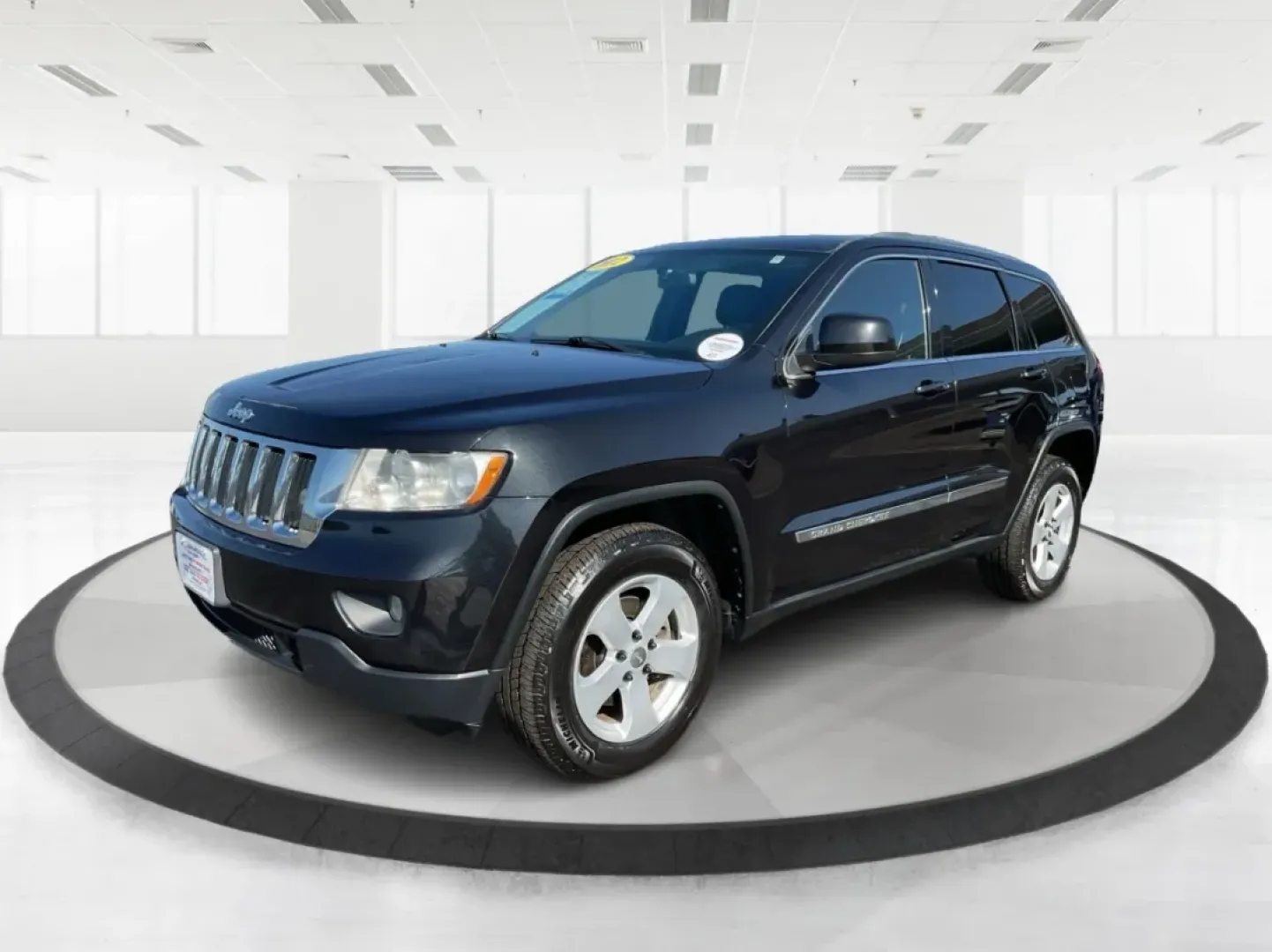 2012 Jeep Grand Cherokee Laredo (1C4RJFAG8CC) with an Other engine, located at 1951 S Dayton Lakeview Rd., New Carlisle, OH, 45344, (937) 908-9800, 39.890999, -84.050255 - **Adventure Awaits with the 2012 Jeep Grand Cherokee Laredo Perfect for Your Next Journey!**<br /> <br /> Are you ready to upgrade your driving experience while embracing the adventurous lifestyle that comes with owning an SUV? The 2012 Jeep Grand Cherokee Laredo is the epitome of versatility, desi - Photo#8