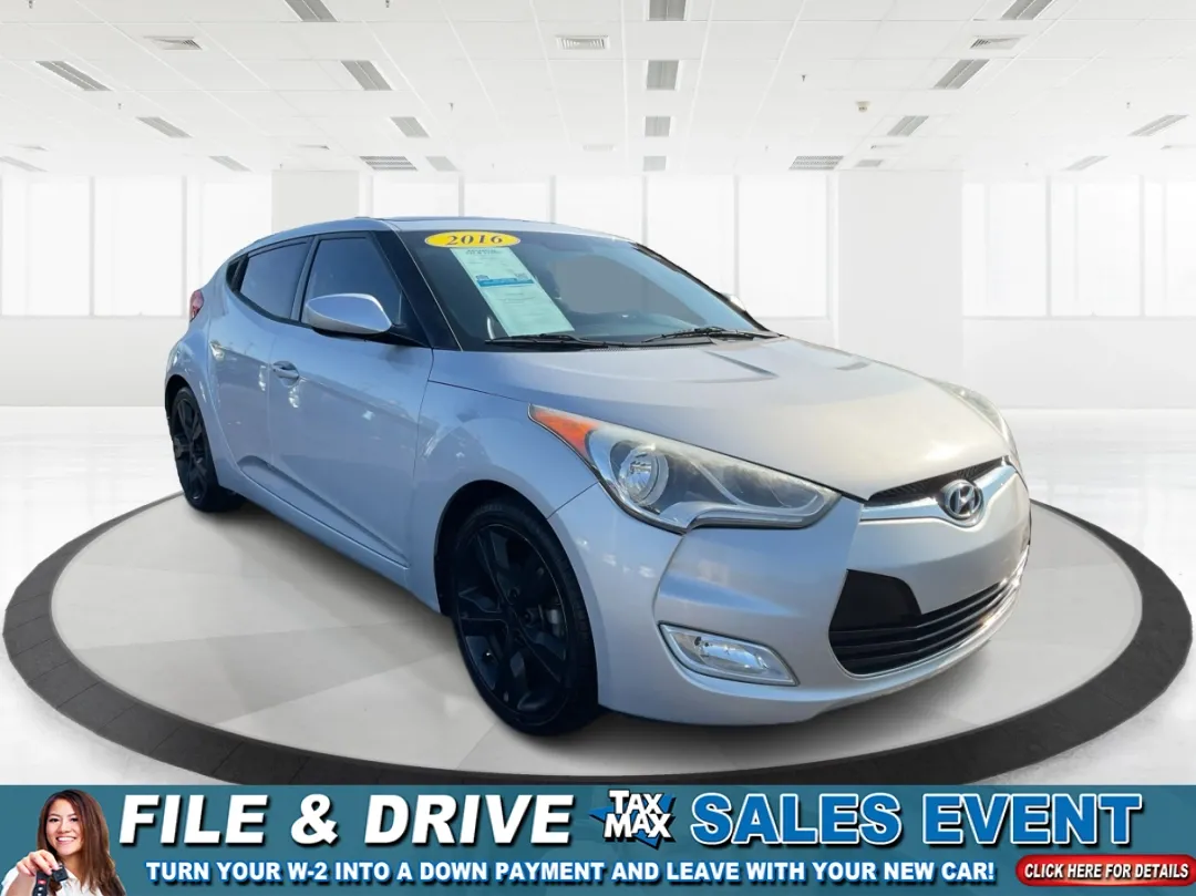 photo of 2016 Hyundai Veloster Base