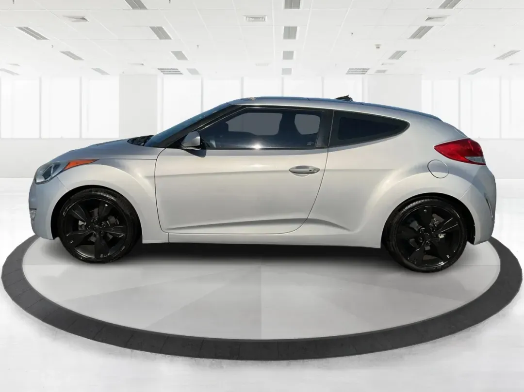 2016 Hyundai Veloster Base (KMHTC6AD4GU) with an 1.6L L4 DOHC 16V engine, 6-Speed Manual transmission, located at 401 Woodman Dr, Riverside, OH, 45431, (937) 908-9800, 39.760899, -84.123421 - **Unleash Your Adventurous Spirit with the 2016 Hyundai Veloster!**<br /> <br /> At Jamestown Auto Sales, located at 1865 W 2nd St., Xenia, OH 45385, we believe that every vehicle should match your lifestyle. If you're searching for a sporty coupe that perfectly balances style, comfort, and function - Photo#5