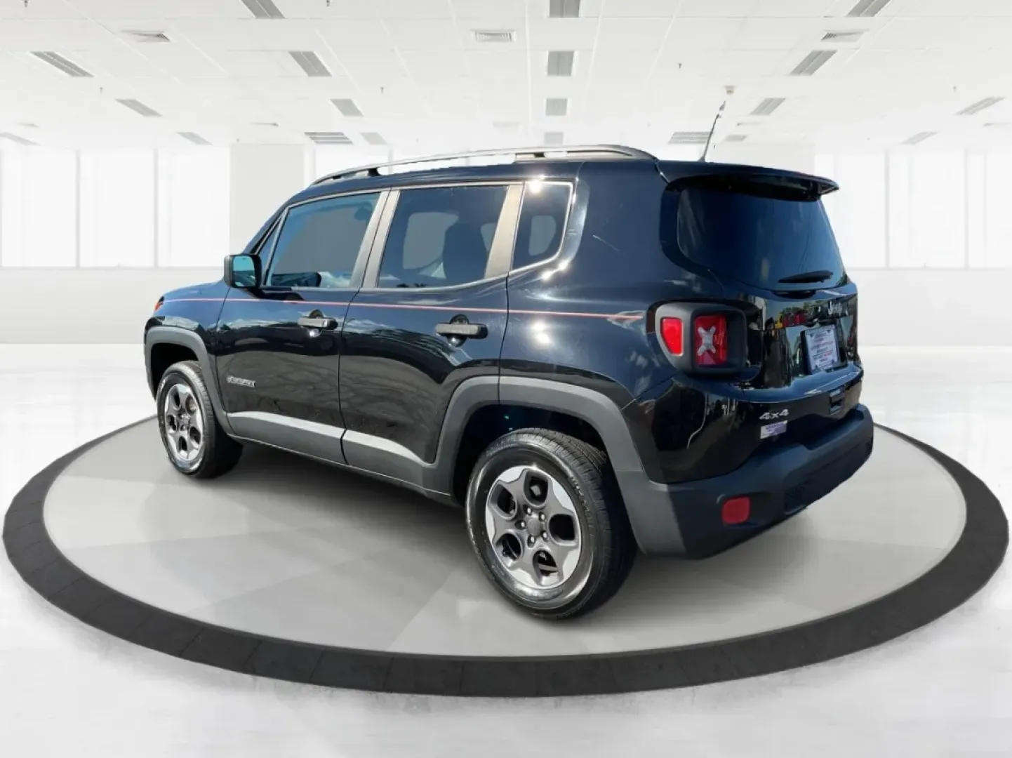 2018 Jeep Renegade Sport 4x4 (ZACCJBAB1JP) with an Other engine, located at 8750 N County Rd 25A, Piqua, OH, 45356, (937) 908-9800, 40.164391, -84.232513 - Are you in search of a versatile vehicle that seamlessly adapts to your on-the-go lifestyle? Look no further than the **2018 Jeep Renegade Sport 4x4**, now available at **Advantage Car and Credit** in Piqua, OH. Perfect for weekend adventures, daily commutes, or family outings, this crossover offers - Photo#6