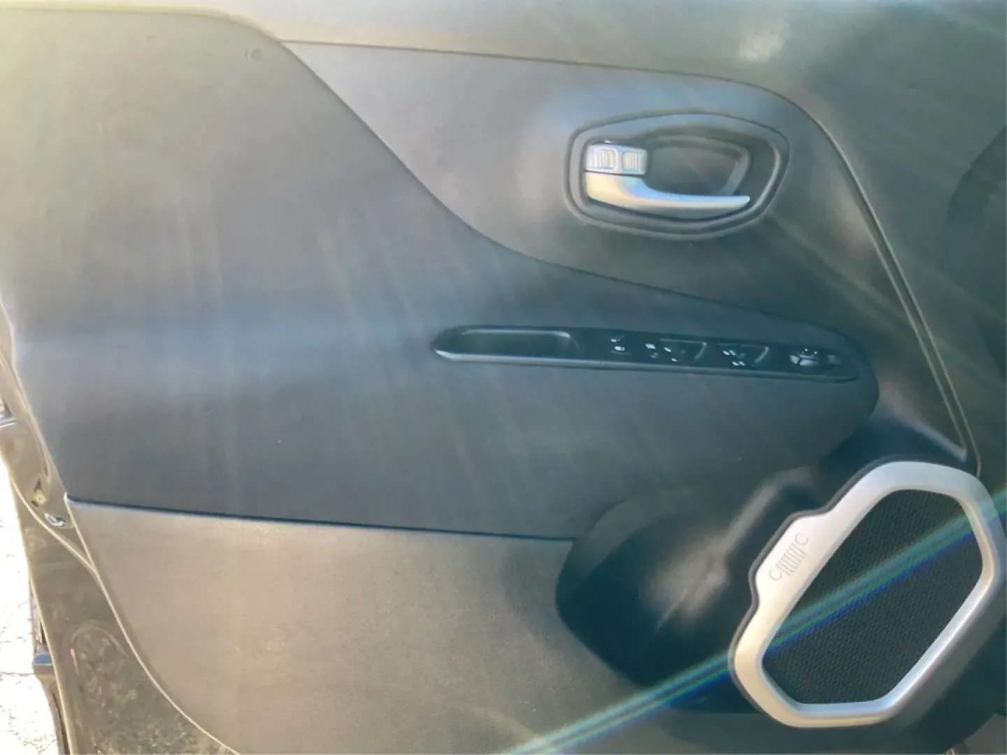 2018 Jeep Renegade Sport 4x4 (ZACCJBAB1JP) with an Other engine, located at 8750 N County Rd 25A, Piqua, OH, 45356, (937) 908-9800, 40.164391, -84.232513 - Are you in search of a versatile vehicle that seamlessly adapts to your on-the-go lifestyle? Look no further than the **2018 Jeep Renegade Sport 4x4**, now available at **Advantage Car and Credit** in Piqua, OH. Perfect for weekend adventures, daily commutes, or family outings, this crossover offers - Photo#19