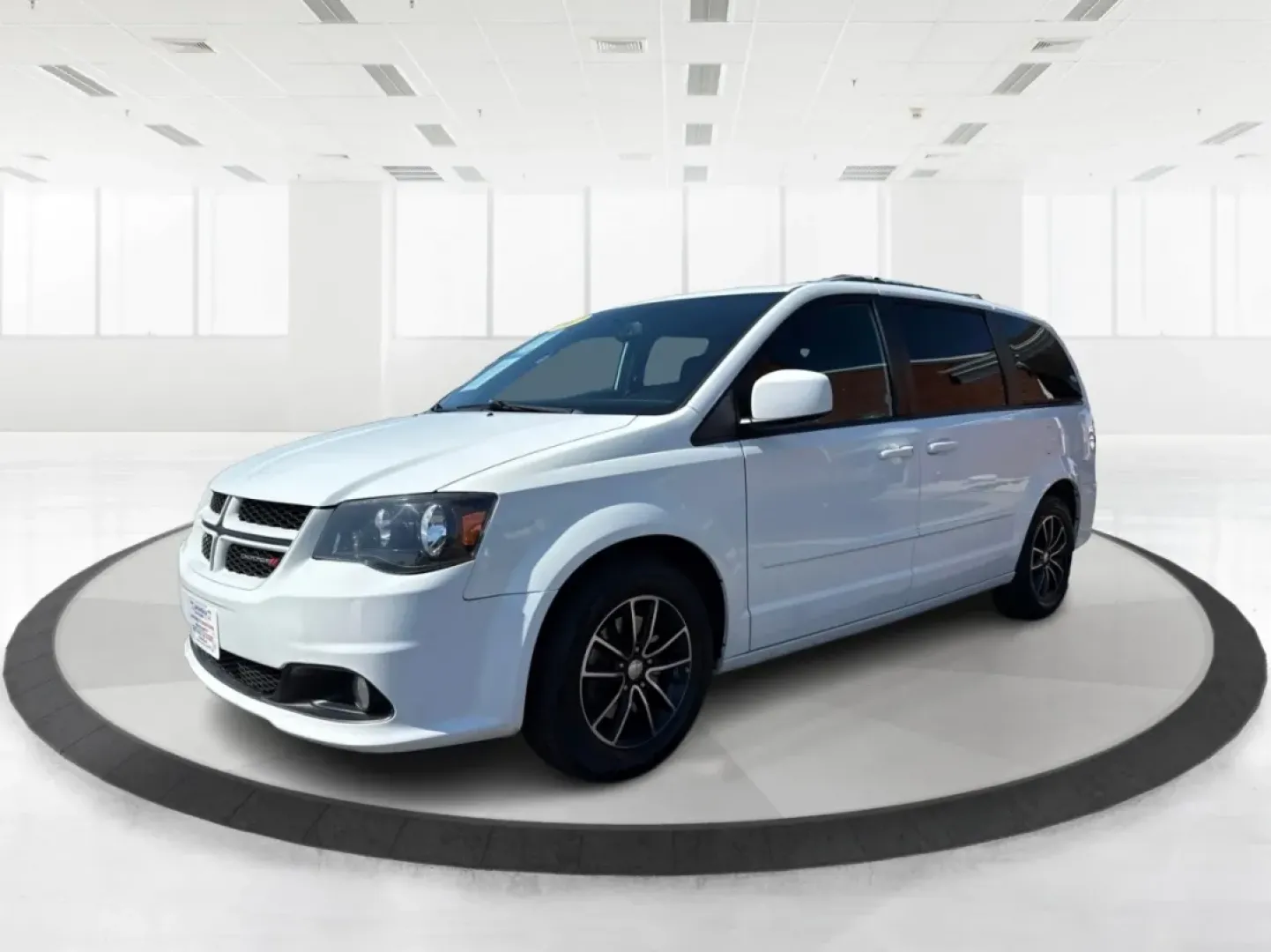 2017 Dodge Grand Caravan GT (2C4RDGEGXHR) with an Pentastar 3.6L V-6 DOHC engine, located at 8750 N County Rd 25A, Piqua, OH, 45356, (937) 908-9800, 40.164391, -84.232513 - Are you searching for the perfect family vehicle that offers both comfort and versatility? Look no further! At Advantage Car and Credit in Piqua, OH, we proudly present this 2017 Dodge Grand Caravan GT, designed to elevate your family adventures while keeping your budget in check. This spacious pass - Photo#8