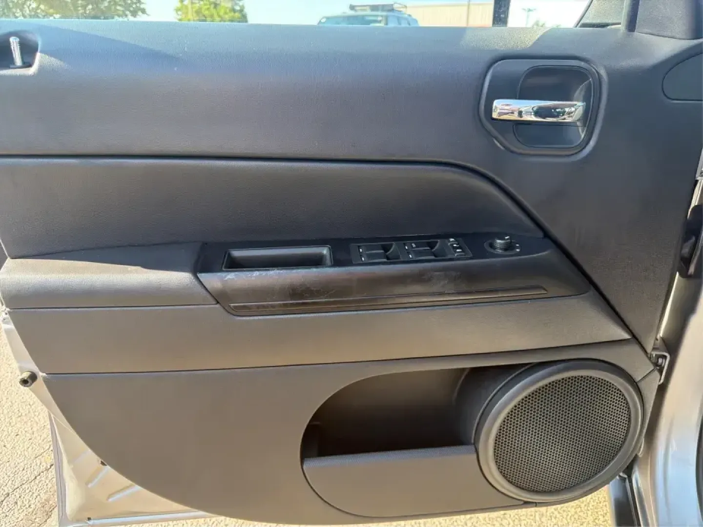 2016 Jeep Patriot Latitude 2WD (1C4NJPFA3GD) with an 2.0L L4 DOHC 16V engine, automatic transmission, located at 1099 N County Rd 25A , Troy, OH, 45373, (937) 908-9800, 40.057079, -84.212883 - Need a practical SUV that fits real life in Troy-school drop-offs, a daily commute down I75, or a weekend run to Charleston Falls Preserve? This 2016 Jeep Patriot Latitude 2WD delivers the easy-to-live-with size and versatility drivers love, with the comfort and tech features that make every mile fe- Photo#18