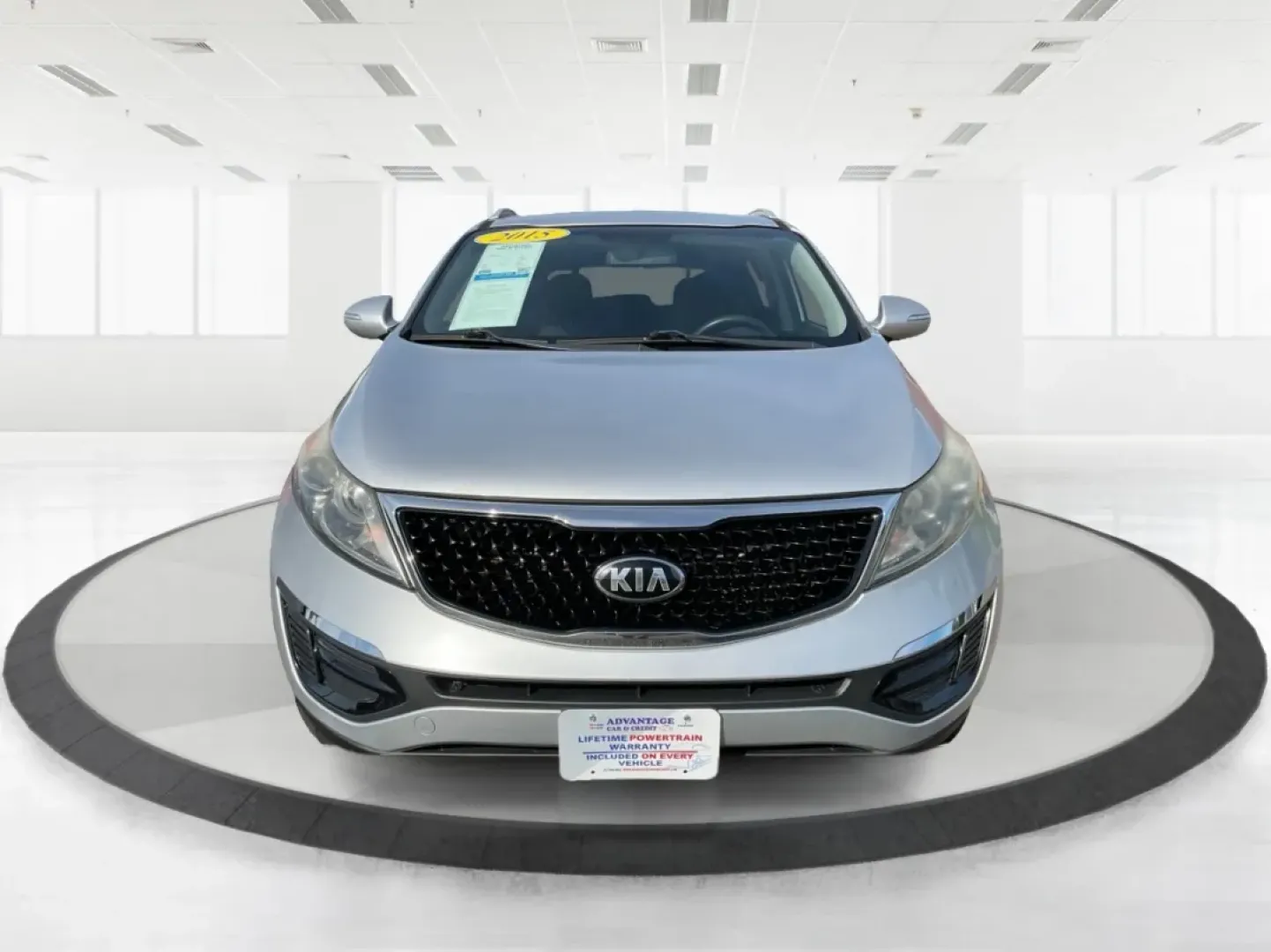 2015 Kia Sportage LX (KNDPBCAC2F7) with an Other engine, located at 401 Woodman Dr, Riverside, OH, 45431, (937) 908-9800, 39.760899, -84.123421 - Are you ready to elevate your driving experience and embark on unforgettable adventures? Look no further than this 2015 Kia Sportage LX, perfect for those who crave a reliable crossover that blends style with versatility. Whether you're commuting to work, shuttling the kids to school, or planning a - Photo#7