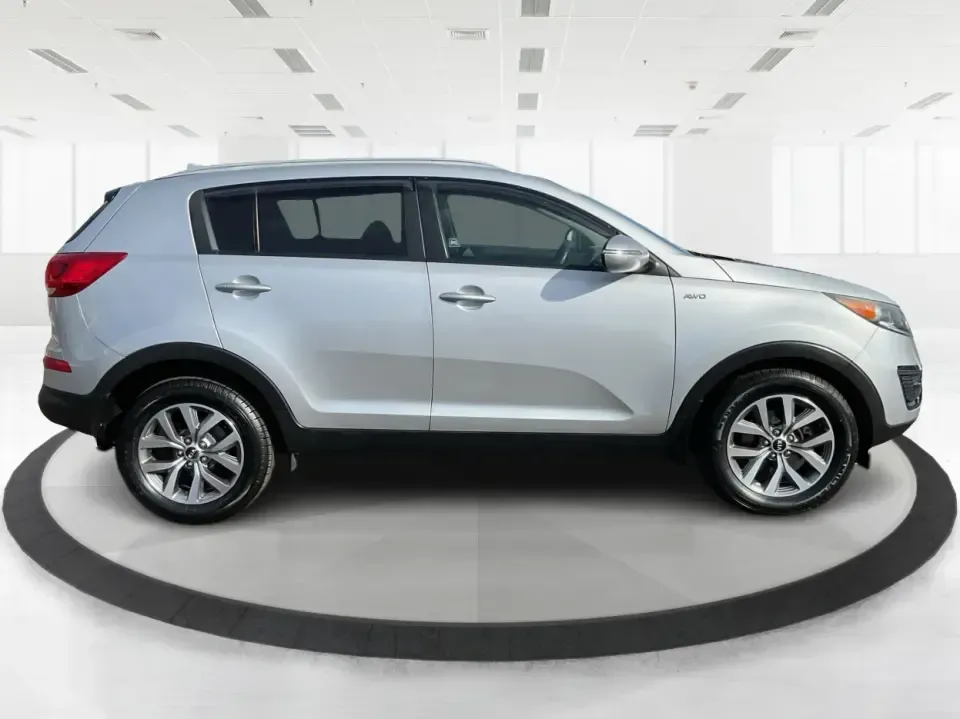 2015 Kia Sportage LX (KNDPBCAC2F7) with an 2.4L V6 DOHC 24V engine, 6-Speed Automatic transmission, located at 1099 N County Rd 25A , Troy, OH, 45373, (937) 908-9800, 40.057079, -84.212883 - Are you ready to elevate your driving experience and embark on unforgettable adventures? Look no further than this 2015 Kia Sportage LX, perfect for those who crave a reliable crossover that blends style with versatility. Whether you're commuting to work, shuttling the kids to school, or planning a - Photo#1