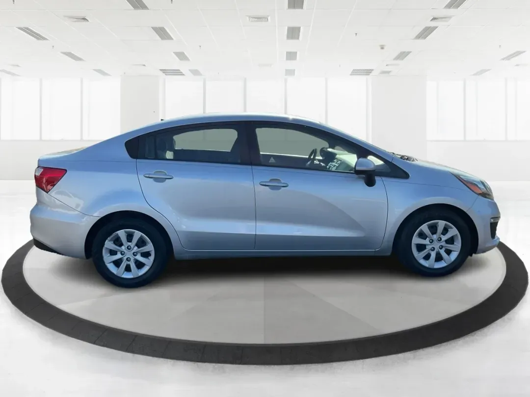 2017 Kia Rio LX (KNADM4A32H6) with an Gamma 1.6L I-4 gasoline direct injection engine, located at 880 E. National Road, Vandalia, OH, 45377, (937) 908-9800, 39.891918, -84.183594 - 2017 Kia Rio LX - Photo#1