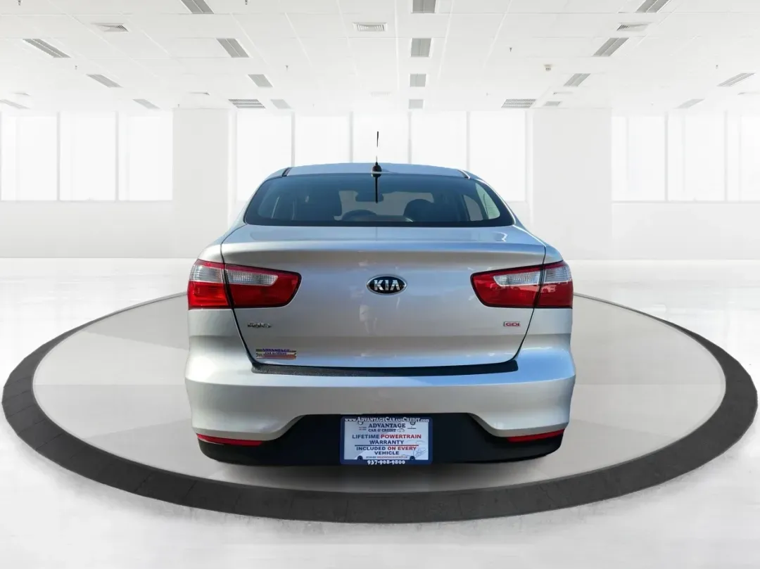 2017 Kia Rio LX (KNADM4A32H6) with an Gamma 1.6L I-4 gasoline direct injection engine, located at 880 E. National Road, Vandalia, OH, 45377, (937) 908-9800, 39.891918, -84.183594 - 2017 Kia Rio LX - Photo#3