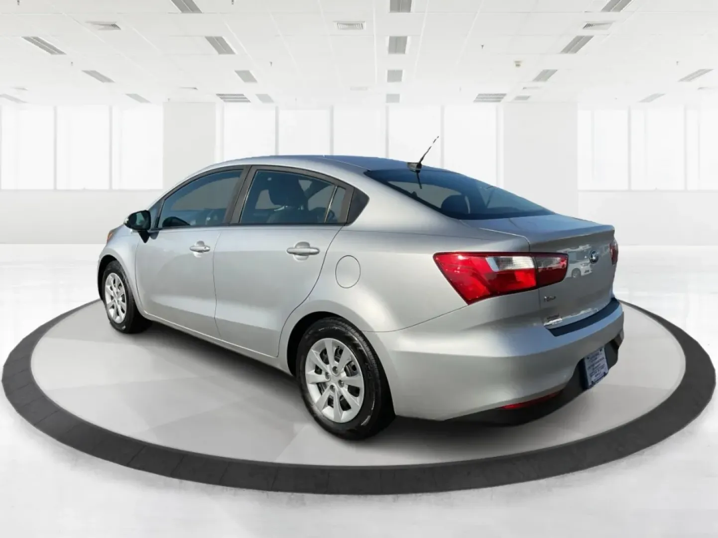 2017 Kia Rio LX (KNADM4A32H6) with an Gamma 1.6L I-4 gasoline direct injection engine, located at 401 Woodman Dr, Riverside, OH, 45431, (937) 908-9800, 39.760899, -84.123421 - **Discover Ultimate Convenience with the 2017 Kia Rio at Advantage Car and Credit - Riverside!**<br /> <br /> Are you in search of a reliable vehicle that perfectly balances style and efficiency? The 2017 Kia Rio, located at Advantage Car and Credit in Riverside, OH, is an ideal choice for budget-co - Photo#4