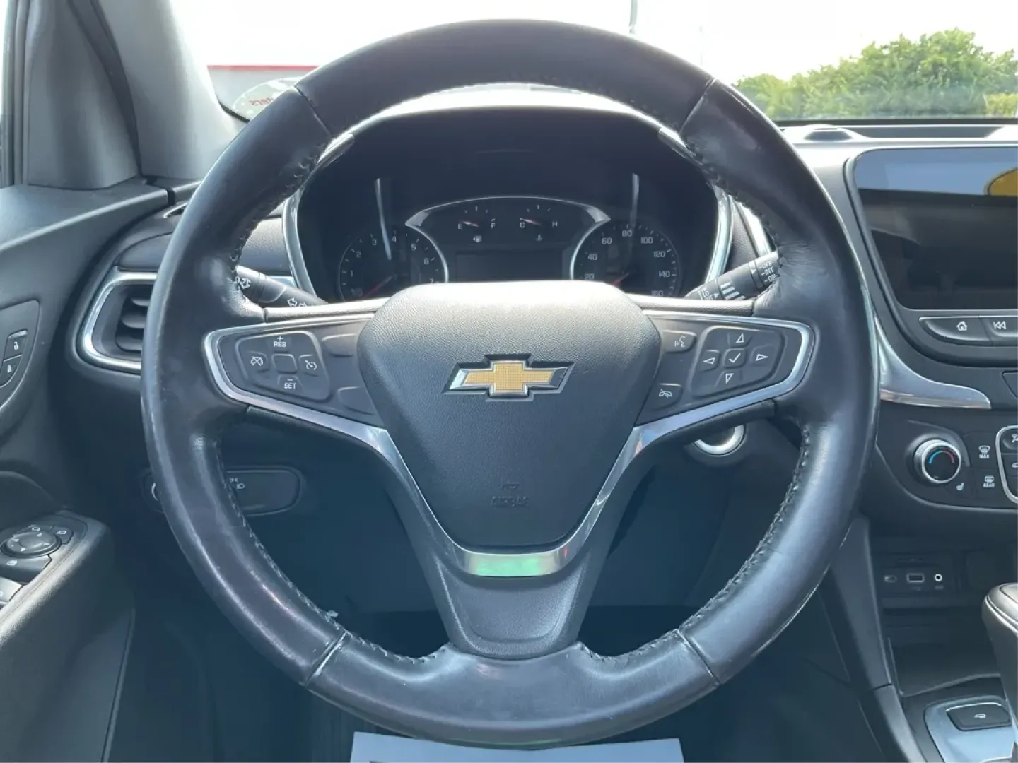 2019 Chevrolet Equinox LT (2GNAXLEX3K6) with an 2L I-4 gasoline direct injection engine, located at 4508 South Dixie Dr, Moraine, OH, 45439, (937) 908-9800, 39.689976, -84.218452 - Discover the perfect blend of comfort, style, and capability with the 2019 Chevrolet Equinox LT at Advantage Car and Credit - Moraine! If you're searching for a vehicle that seamlessly fits into your lifestyle-whether you're a growing family needing space for weekend adventures or a daily commuter l - Photo#16