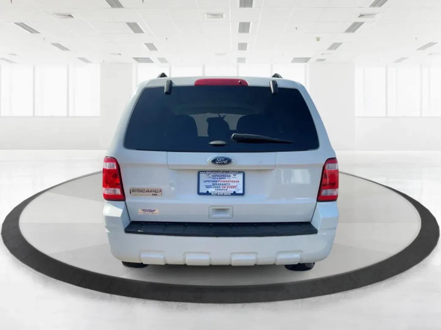 2012 Ford Escape XLT (1FMCU9D7XCK) with an Other engine, located at 1099 N County Rd 25A , Troy, OH, 45373, (937) 908-9800, 40.057079, -84.212883 - Discover the perfect balance of comfort and capability with the 2012 Ford Escape XLT, now available at Advantage Car and Credit - Troy. If you're seeking a versatile SUV that accommodates the demands of everyday life-from school runs to weekend adventures-this vehicle is tailored for you. With its r - Photo#3