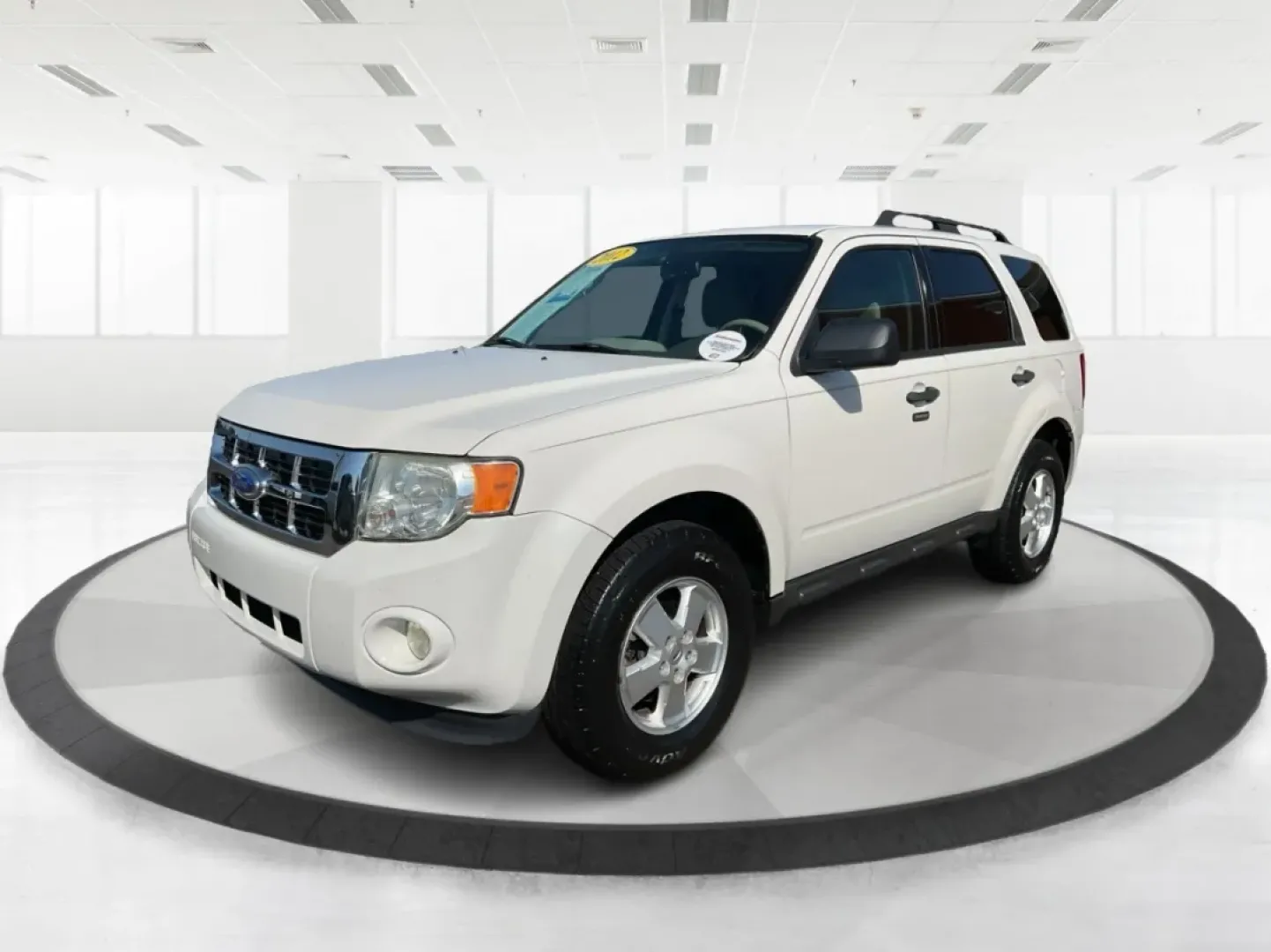 2012 Ford Escape XLT (1FMCU9D7XCK) with an Other engine, located at 1099 N County Rd 25A , Troy, OH, 45373, (937) 908-9800, 40.057079, -84.212883 - Discover the perfect balance of comfort and capability with the 2012 Ford Escape XLT, now available at Advantage Car and Credit - Troy. If you're seeking a versatile SUV that accommodates the demands of everyday life-from school runs to weekend adventures-this vehicle is tailored for you. With its r - Photo#8