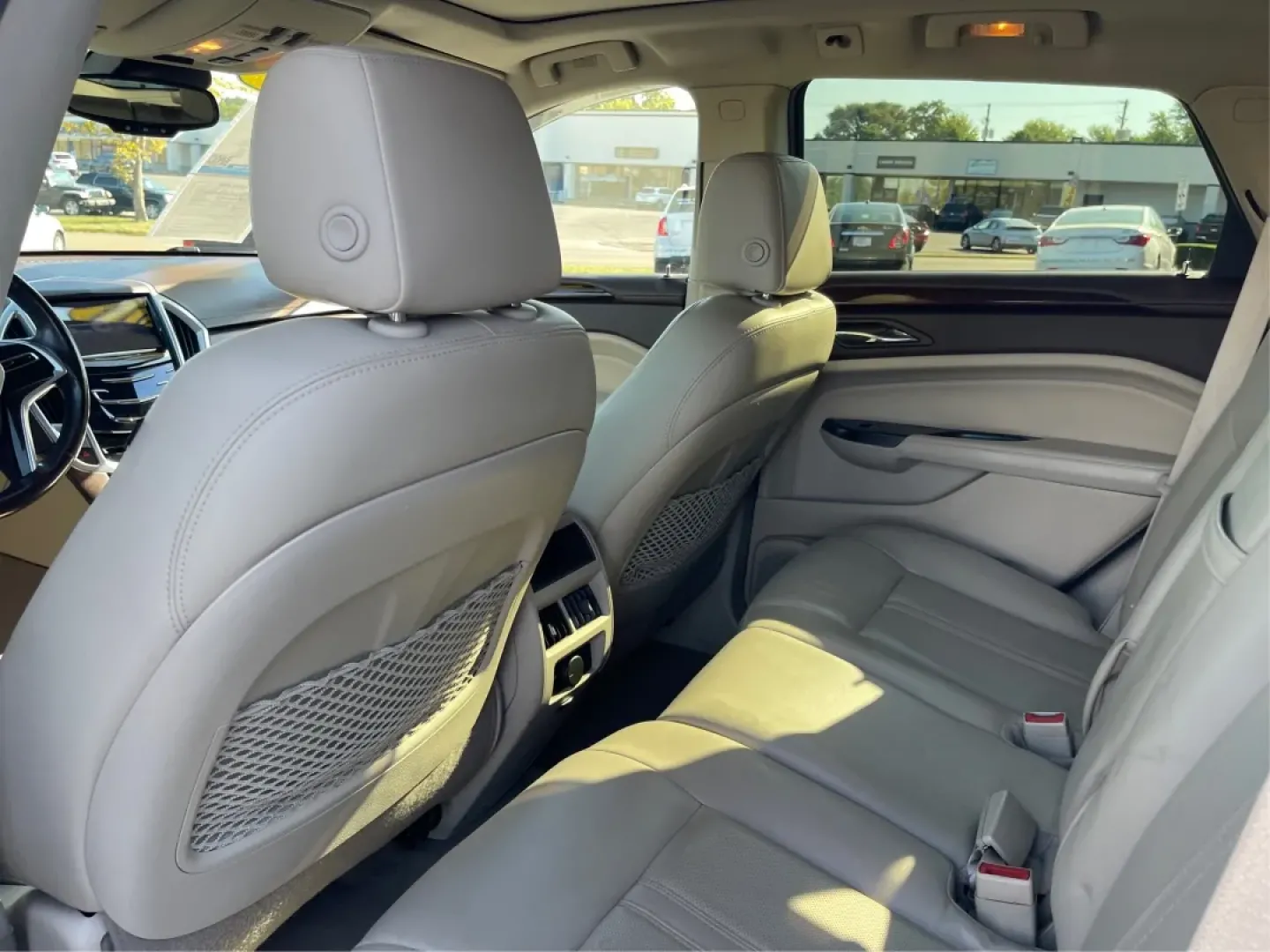 2014 Cadillac SRX Luxury Collection (3GYFNEE35ES) with an 3.6L V-6 gasoline direct injection engine, located at 1099 N County Rd 25A , Troy, OH, 45373, (937) 908-9800, 40.057079, -84.212883 - **Experience Luxury and Adventure with the 2014 Cadillac SRX at Advantage Car and Credit - Troy!**<br /> <br /> Are you ready to elevate your driving experience? The 2014 Cadillac SRX Luxury Collection is the perfect blend of sophistication and practicality, making it an ideal choice for those seeki - Photo#10