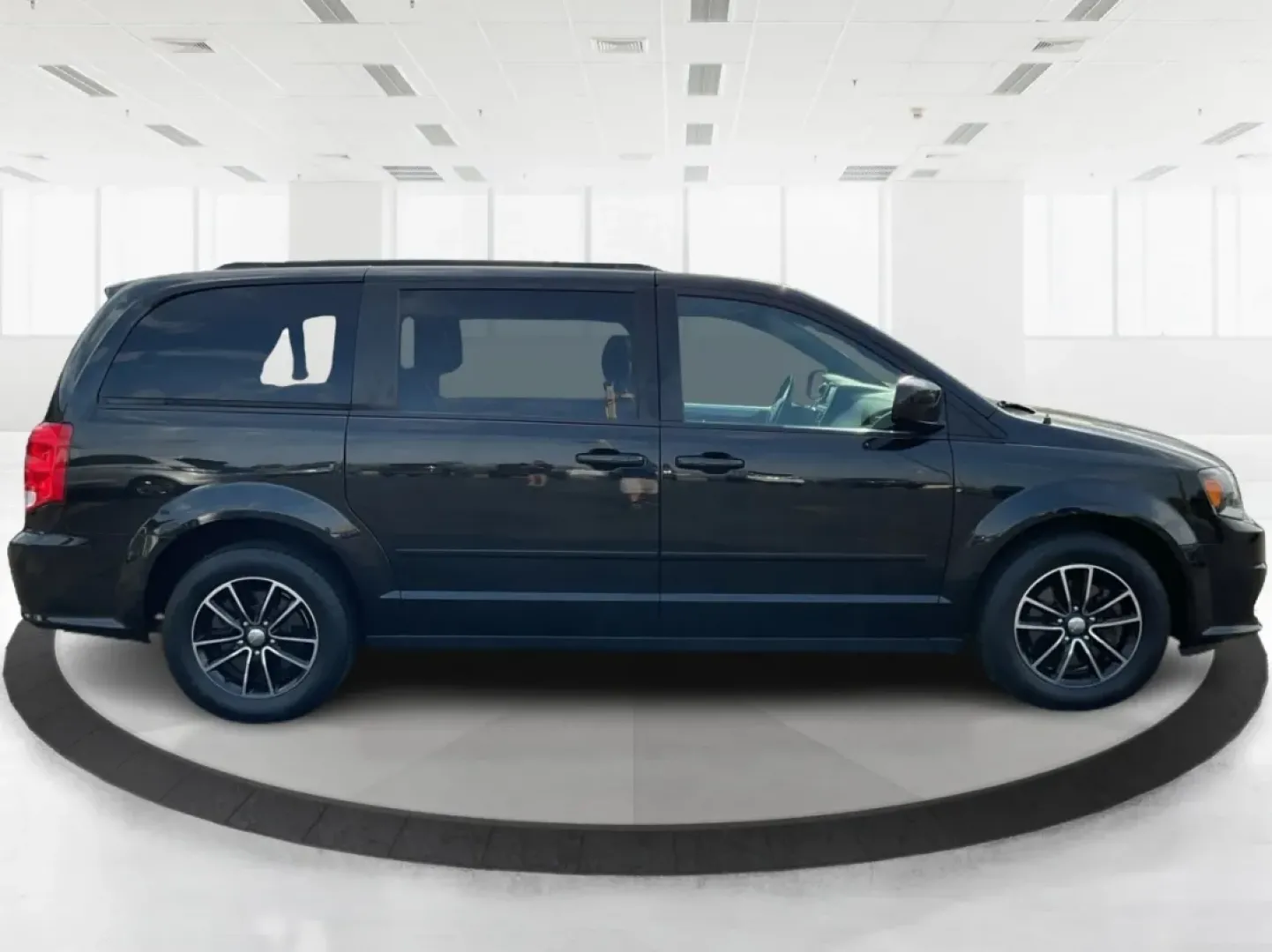 2017 Dodge Grand Caravan GT (2C4RDGEG4HR) with an Pentastar 3.6L V-6 DOHC engine, located at 8750 N County Rd 25A, Piqua, OH, 45356, (937) 908-9800, 40.164391, -84.232513 - Elevate your family's adventures with the perfect vehicle designed for comfort and versatility-the 2017 Dodge Grand Caravan GT, available now at Advantage Car and Credit in Piqua, OH. This spacious passenger van is not just a mode of transport; it's the ideal companion for growing families, weekend - Photo#1